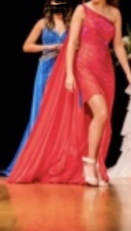 Sherri Hill Size 4 Prom One Shoulder Sequined Red Dress With Train on Queenly