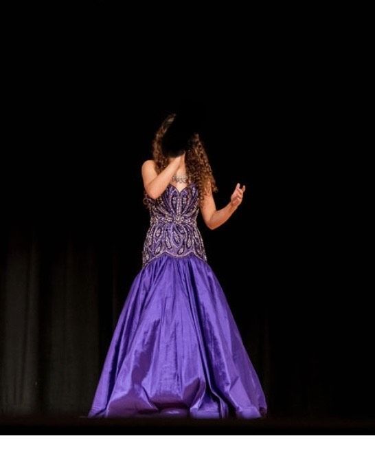 Mac Duggal Size 4 Prom Strapless Sequined Purple Ball Gown on Queenly