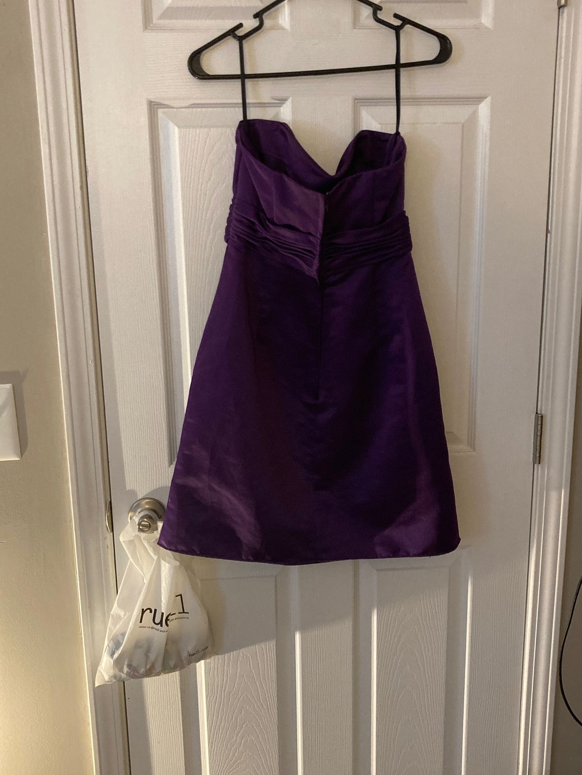Size M Prom Strapless Purple Cocktail Dress on Queenly