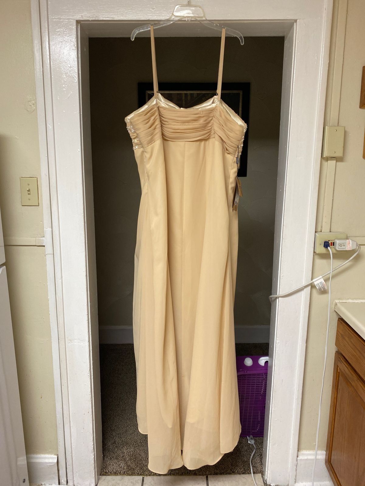 Size 2X Strapless Gold Dress With Train on Queenly