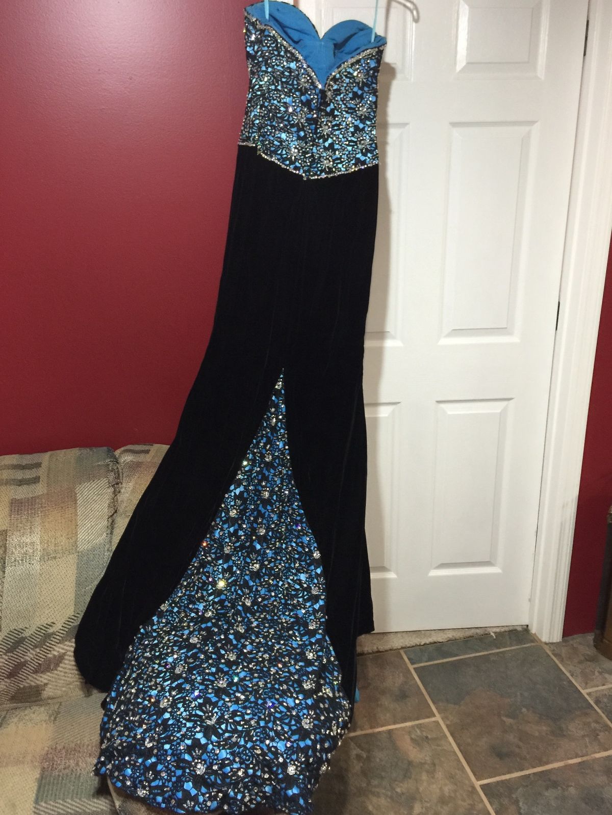 Size 8 Prom Strapless Lace Black Dress With Train on Queenly