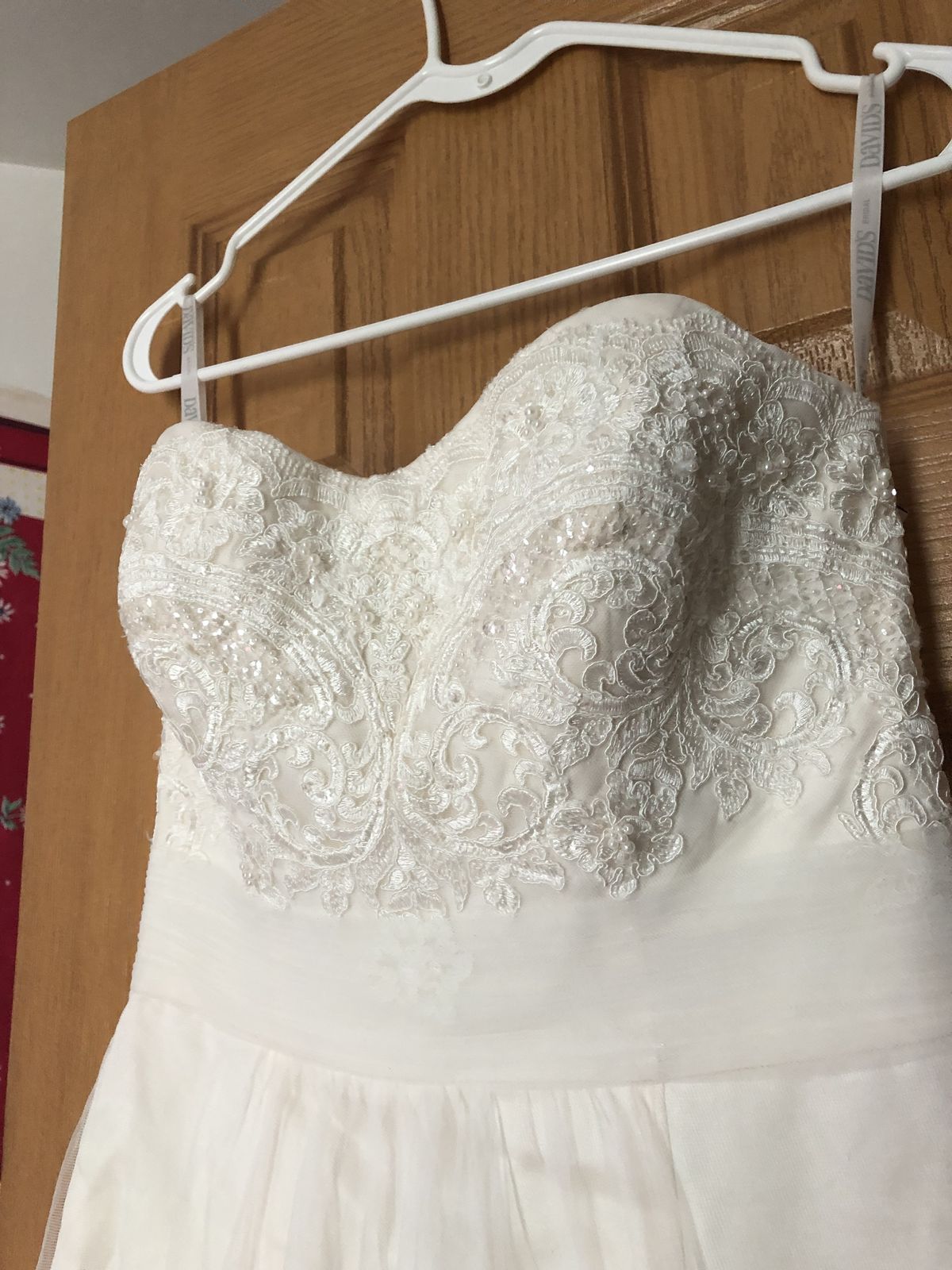 David's Bridal Size 4 Strapless White A-line Dress on Queenly