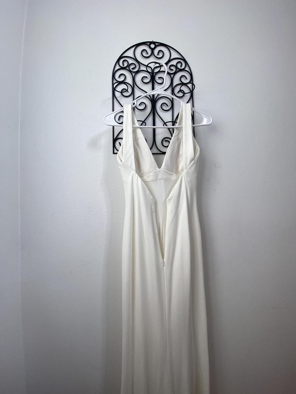 Jovani Size 0 Wedding White Side Slit Dress on Queenly