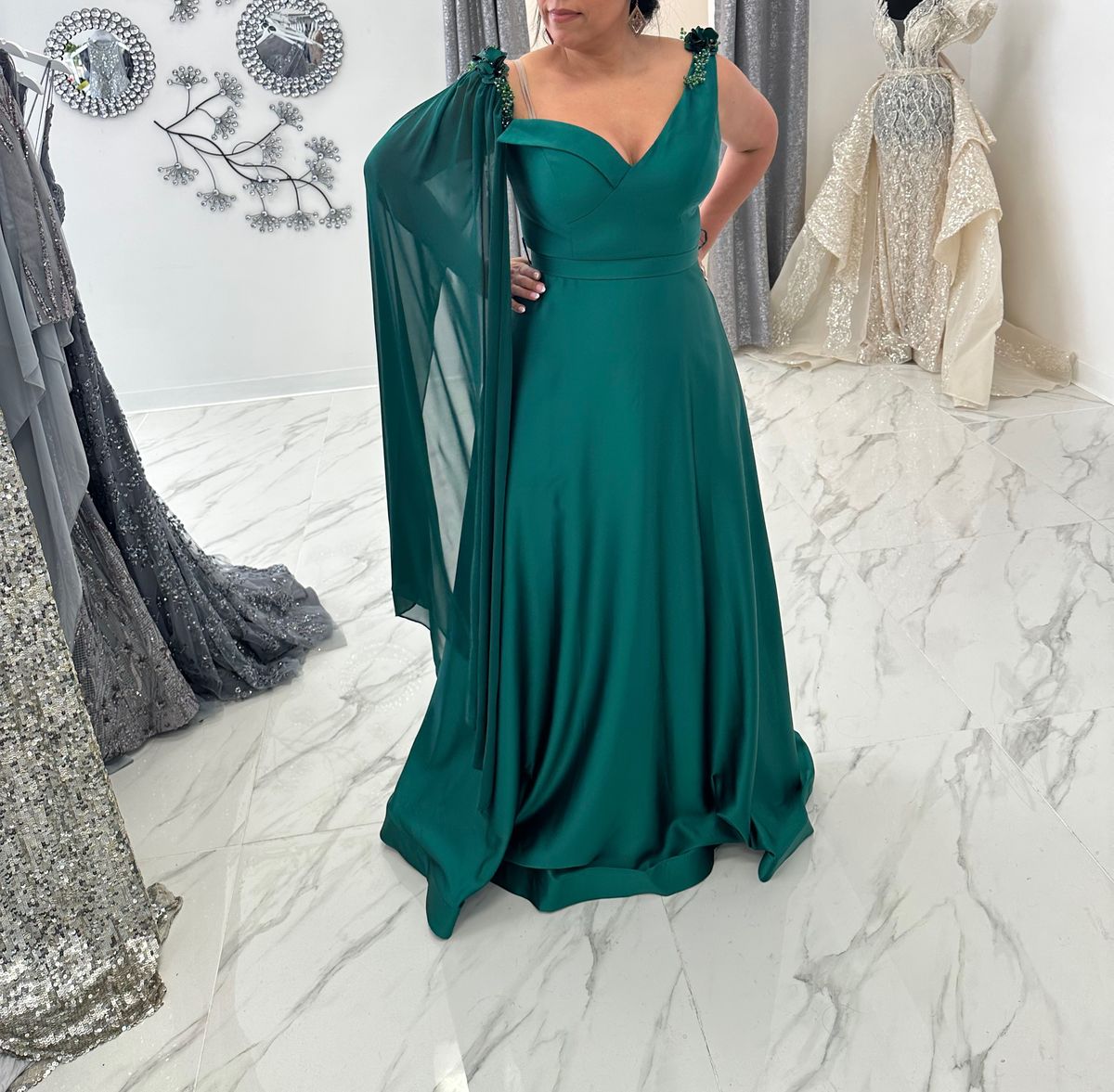 Size 12 Off The Shoulder Emerald Green Ball Gown on Queenly