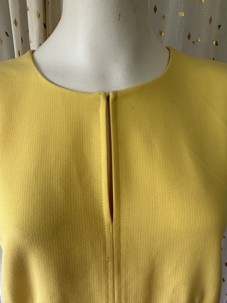 Ann Taylor Size 6 Pageant Cap Sleeve Yellow Cocktail Dress on Queenly