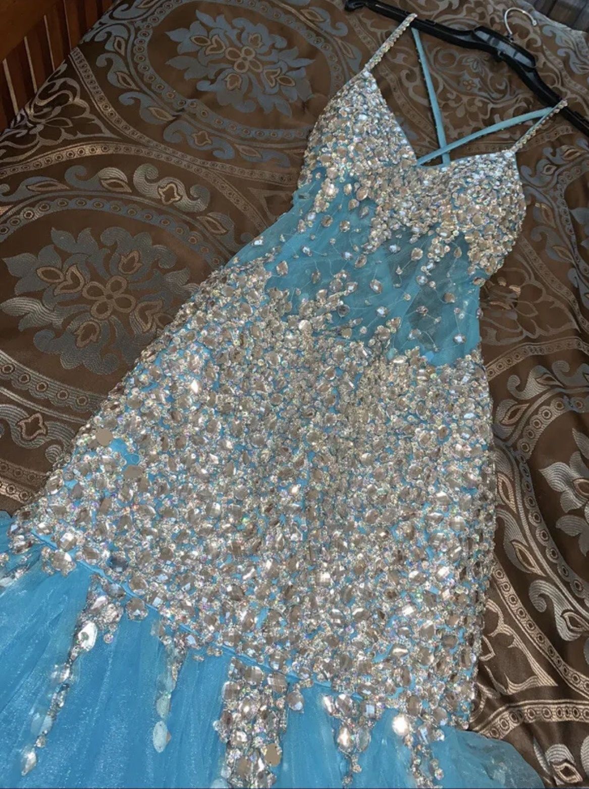 Size 0 Prom Plunge Sequined Light Blue Mermaid Dress on Queenly