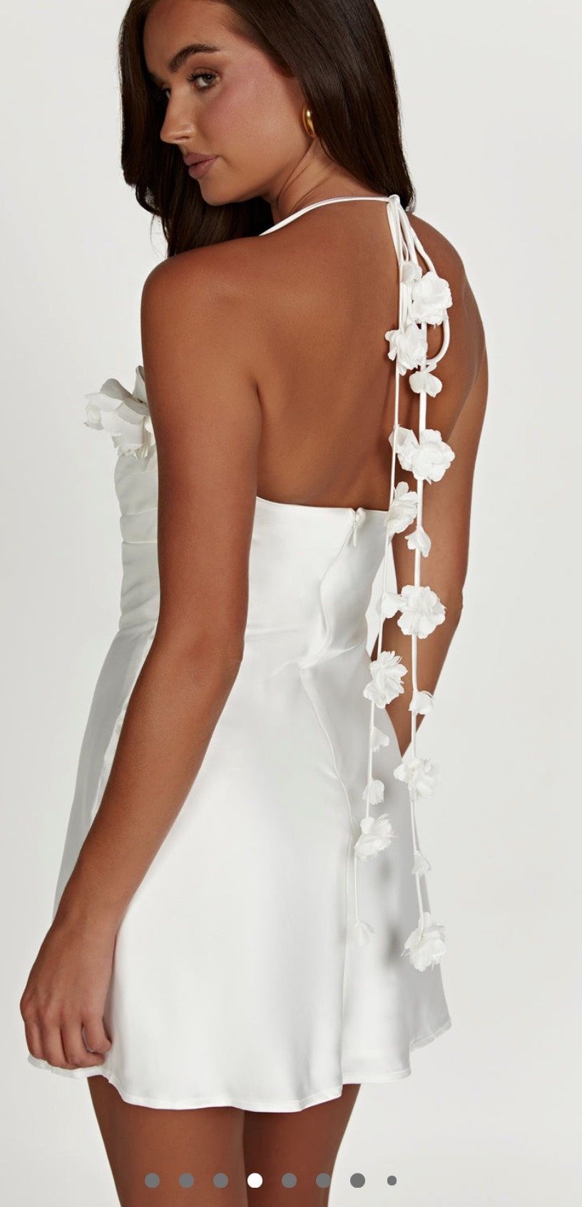Meshki Size XL Nightclub Floral White Cocktail Dress on Queenly