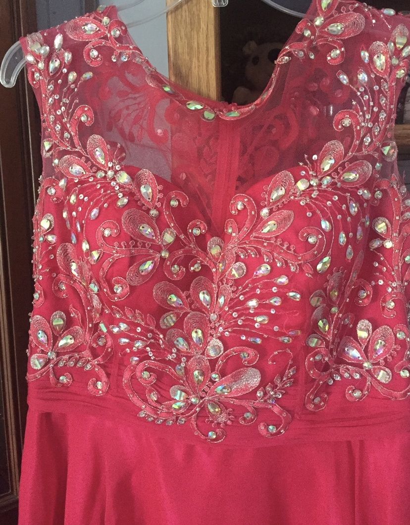 Plus Size 16 Prom Pink Cocktail Dress on Queenly