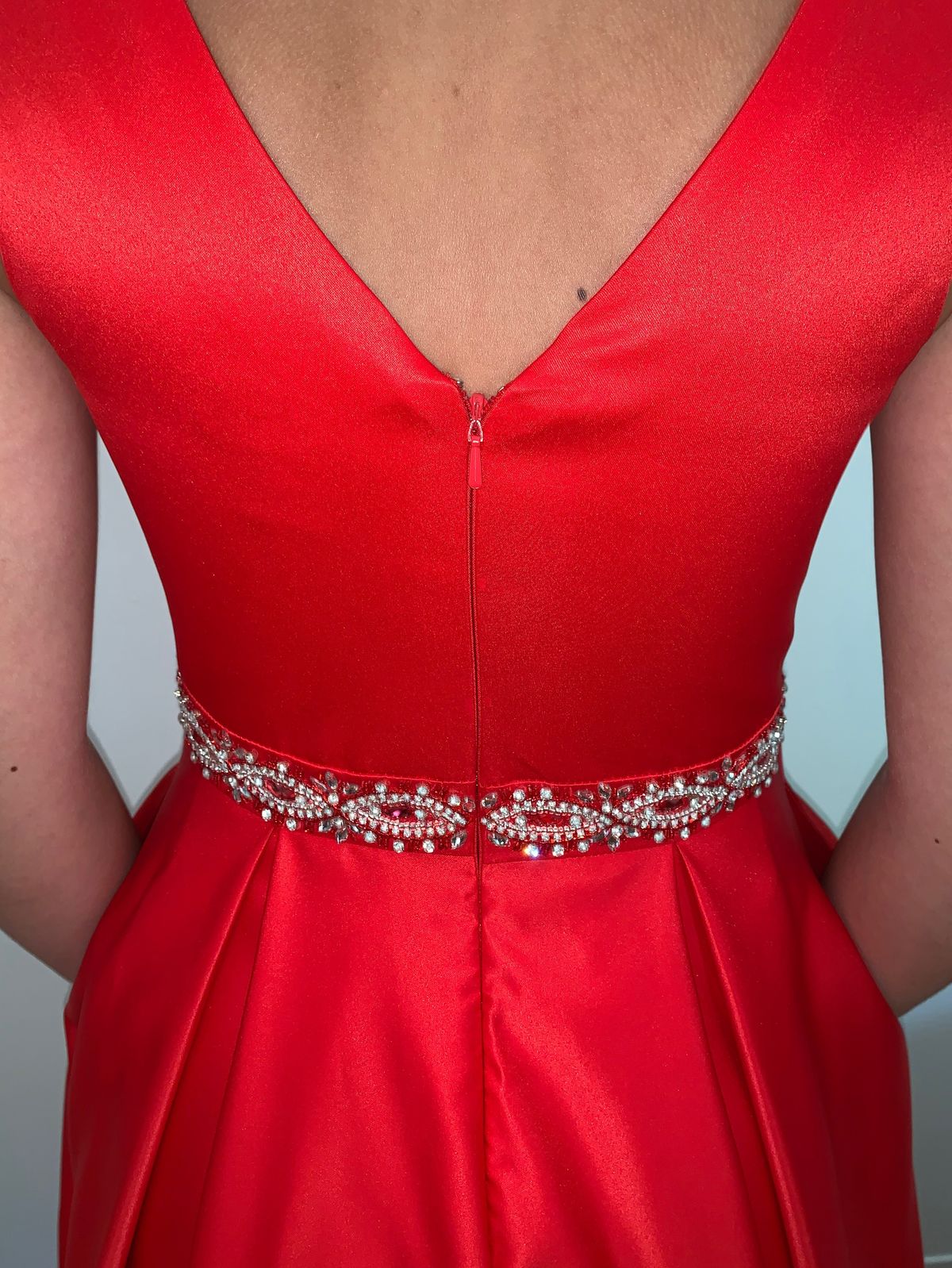 Juliet Size S Prom Plunge Red A-line Dress on Queenly