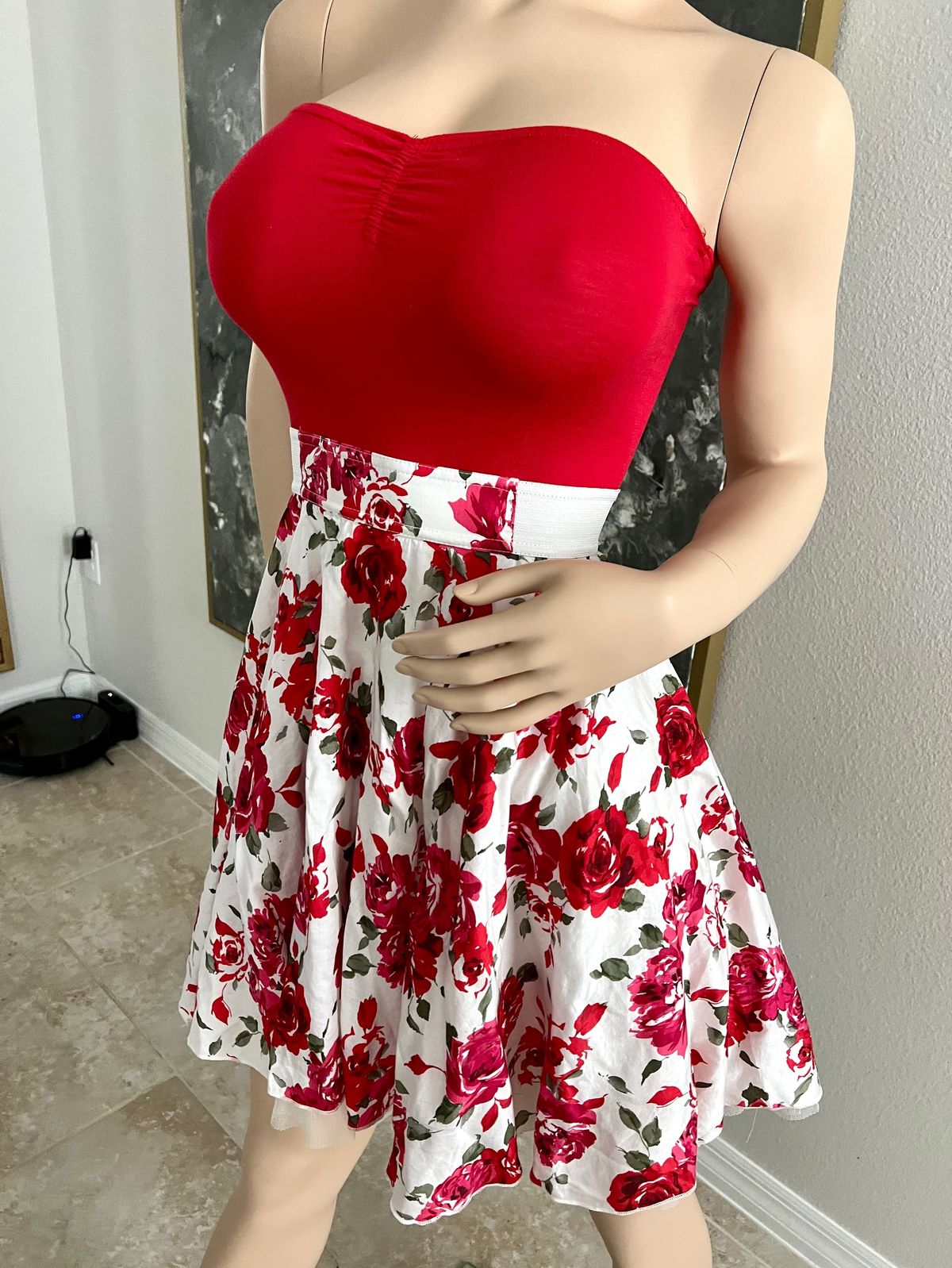 Size S Strapless Floral Multicolor Cocktail Dress on Queenly