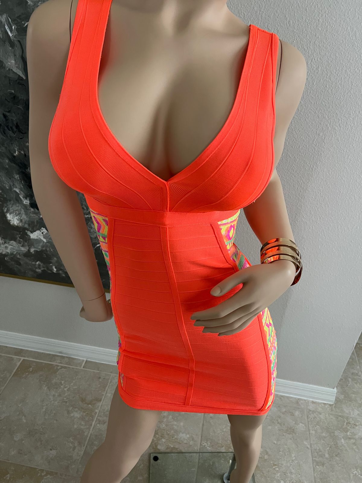 Bebe Size XS Plunge Coral Cocktail Dress on Queenly