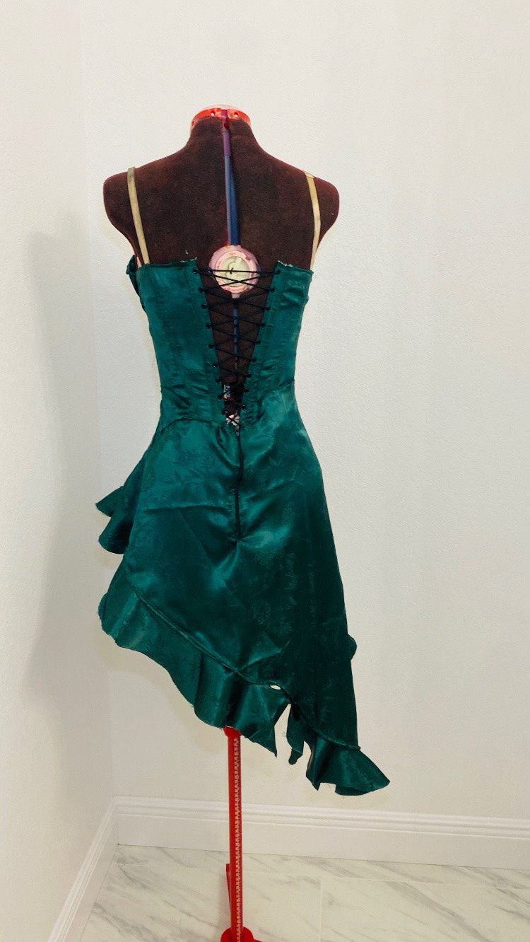 Ethereal Designs Size 4 Plunge Sequined Green Cocktail Dress on Queenly
