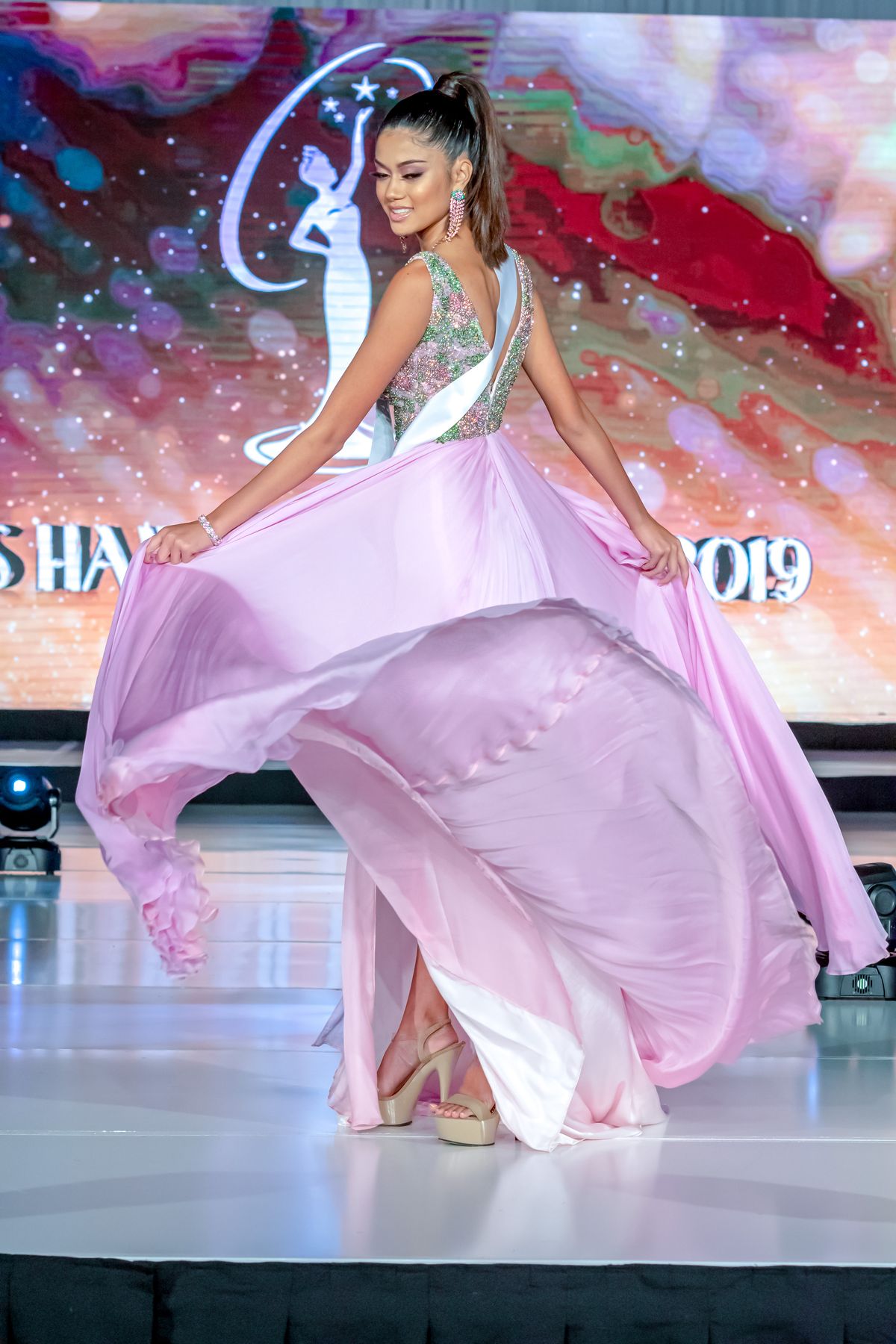 Jovani Size 0 Prom Plunge Sequined Multicolor Side Slit Dress on Queenly
