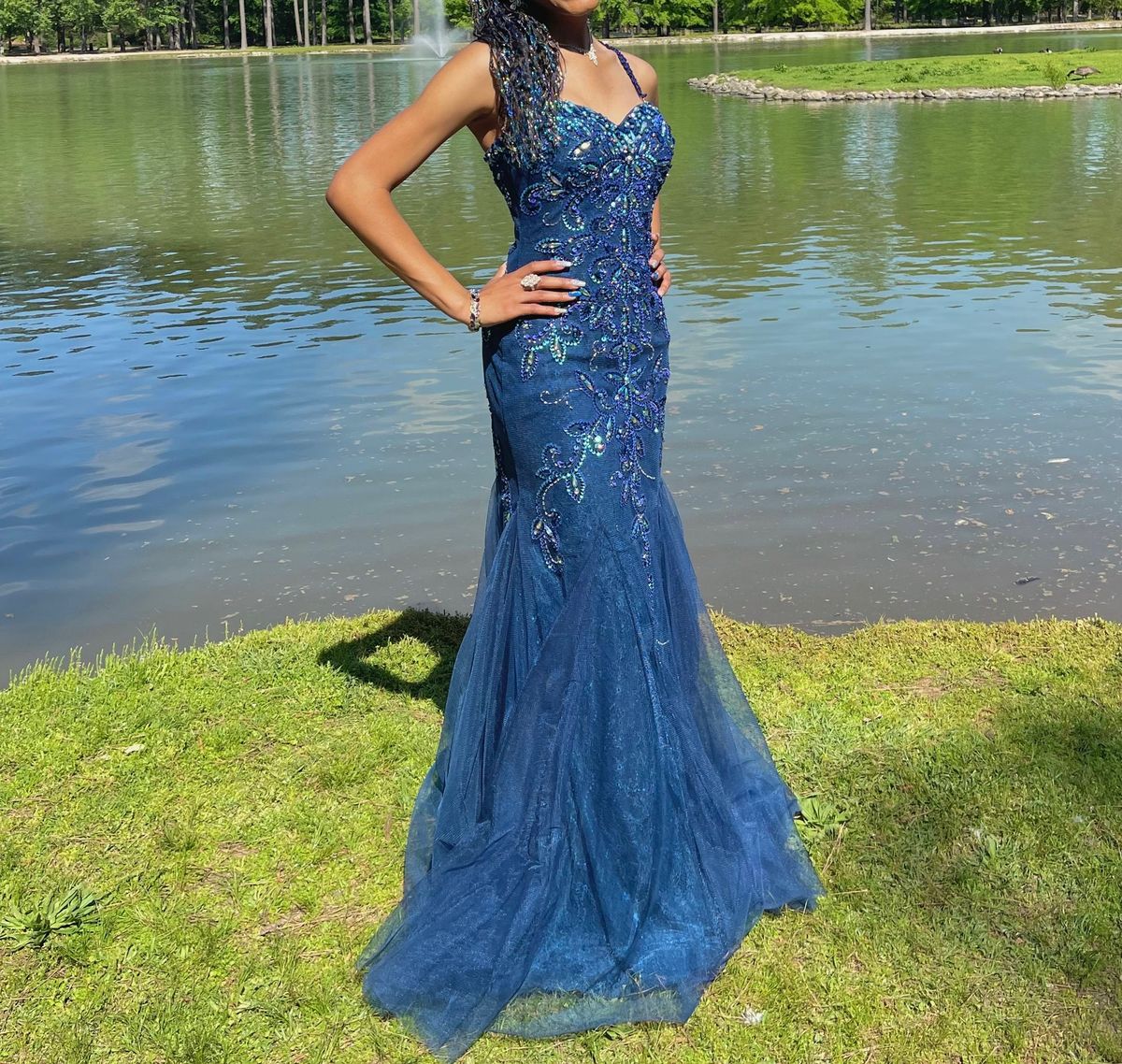 Size 2 Prom Plunge Lace Blue Mermaid Dress on Queenly