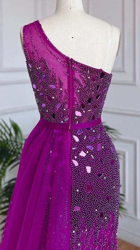 Size 6 One Shoulder Multicolor Side Slit Dress on Queenly