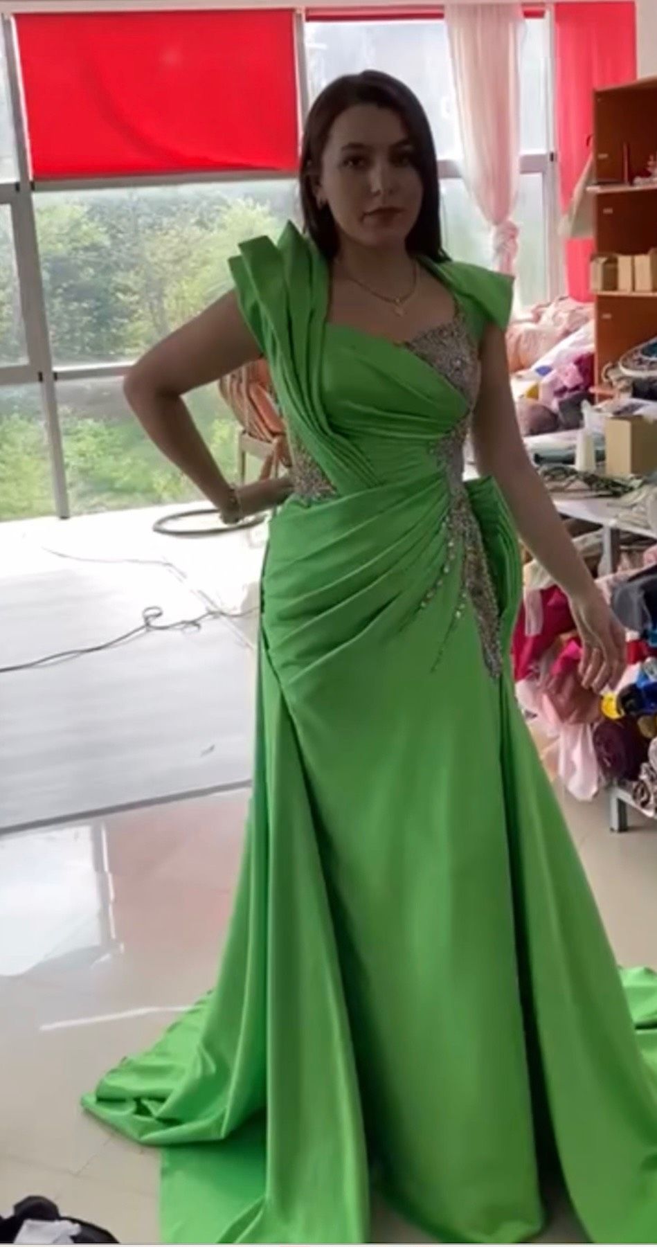Menakon creation Size 4 Prom Plunge Green A-line Dress on Queenly