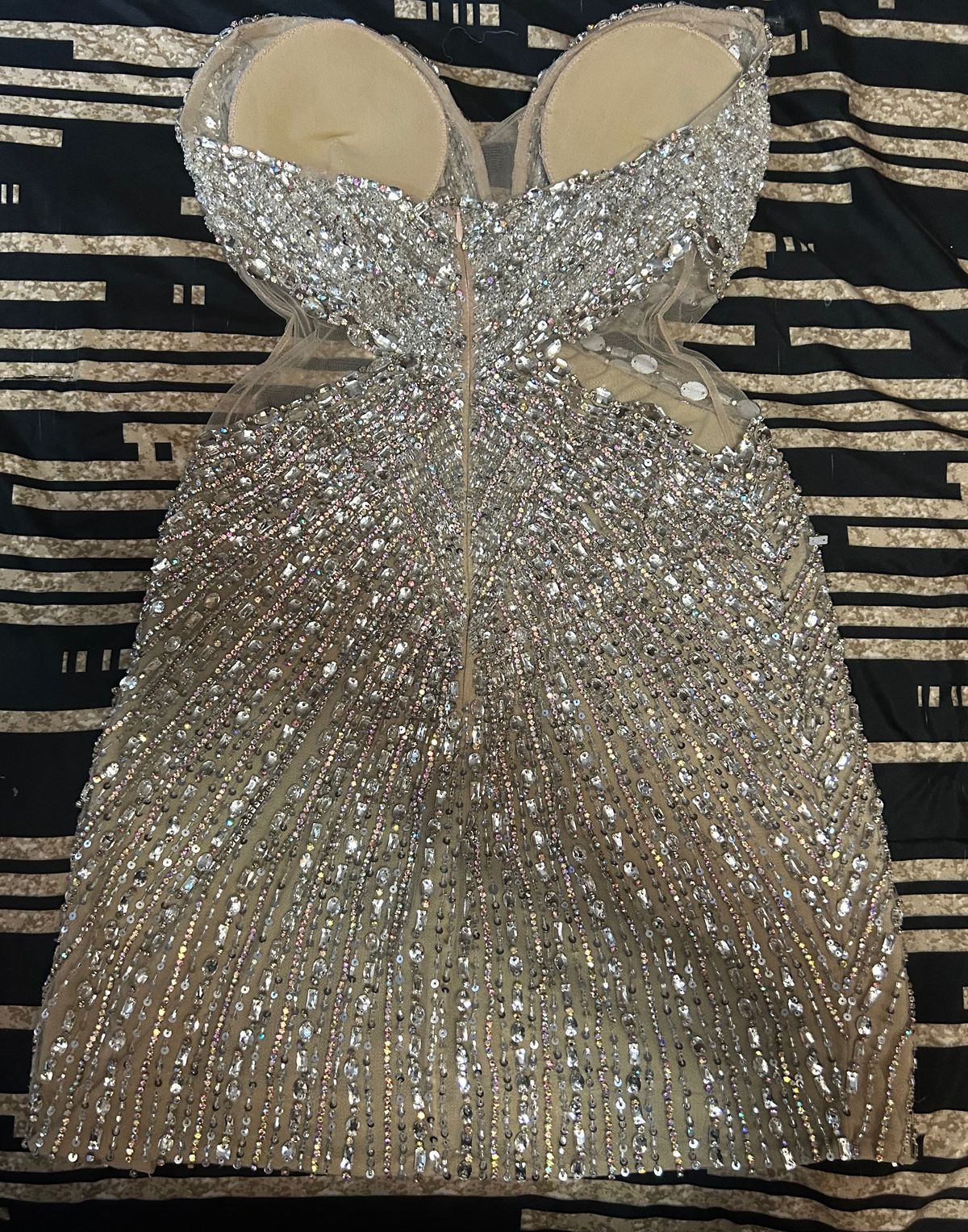 Size 4 Nightclub Strapless Silver Cocktail Dress on Queenly