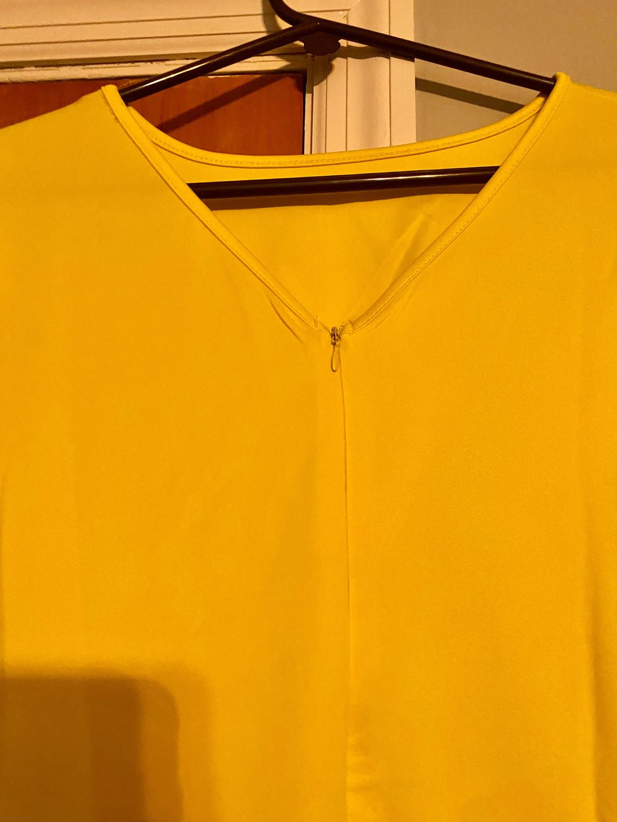 Size M Wedding Guest Cap Sleeve Yellow Cocktail Dress on Queenly