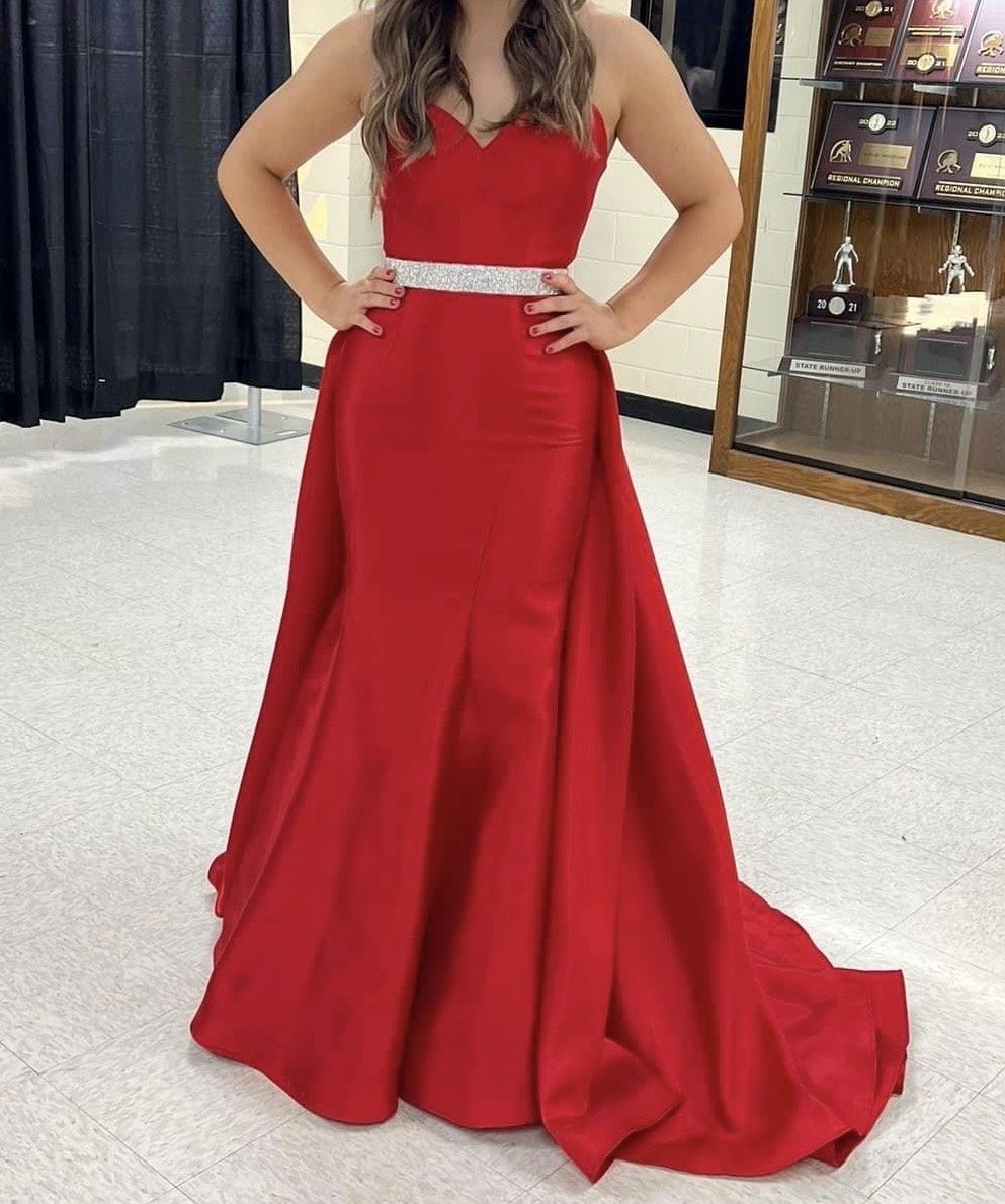 Tony Bowls Size 4 Prom Strapless Red Dress With Train on Queenly
