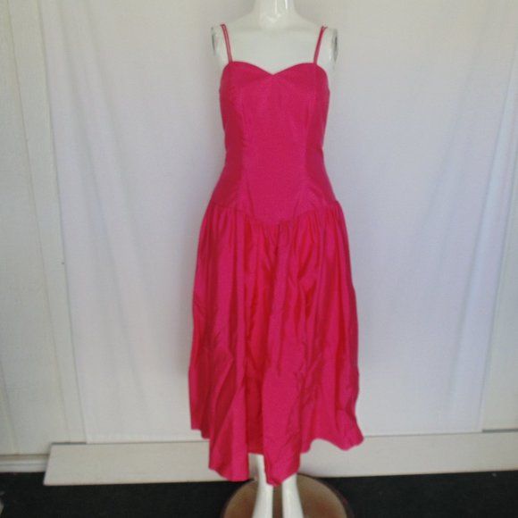 Vintage Size 2 High Neck Pink A-line Dress on Queenly