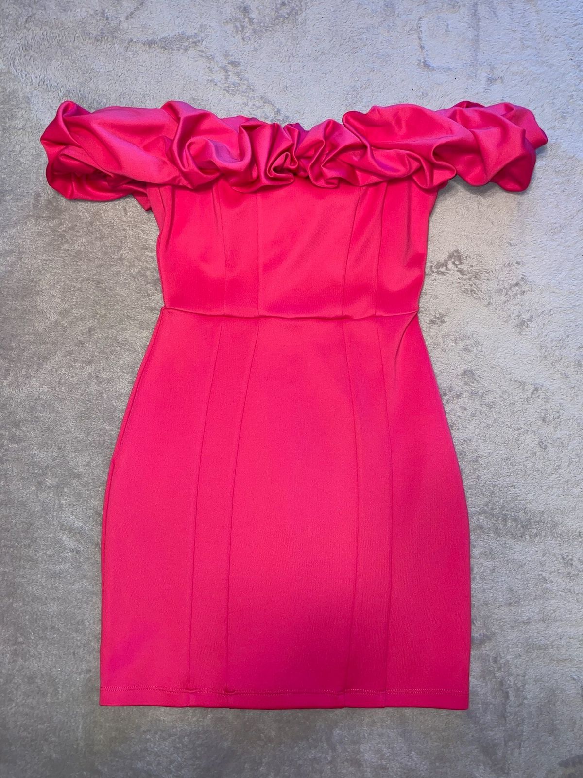 Windsor Size S Prom Off The Shoulder Pink Cocktail Dress on Queenly