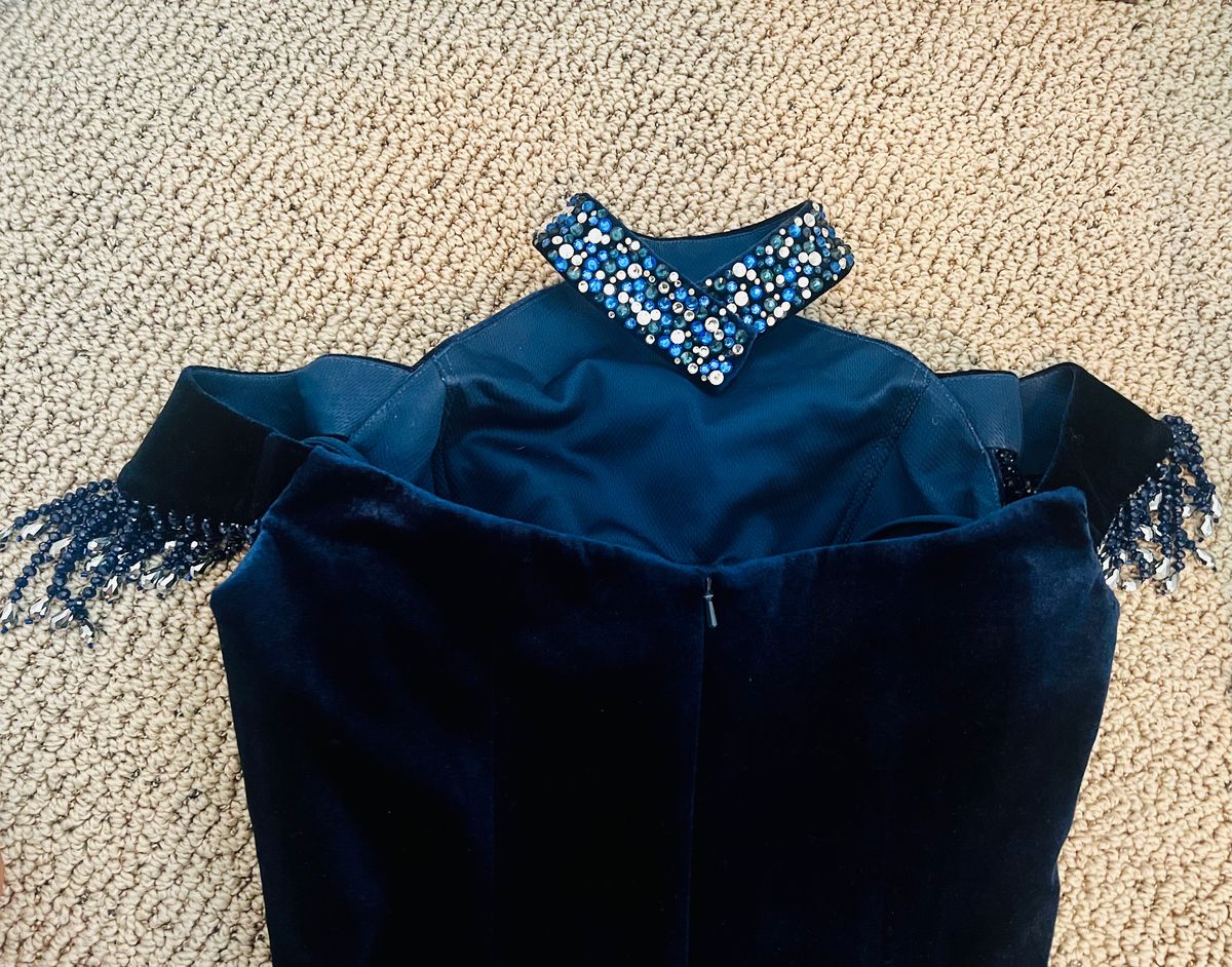 Size 6 Prom Navy Blue Dress With Train on Queenly