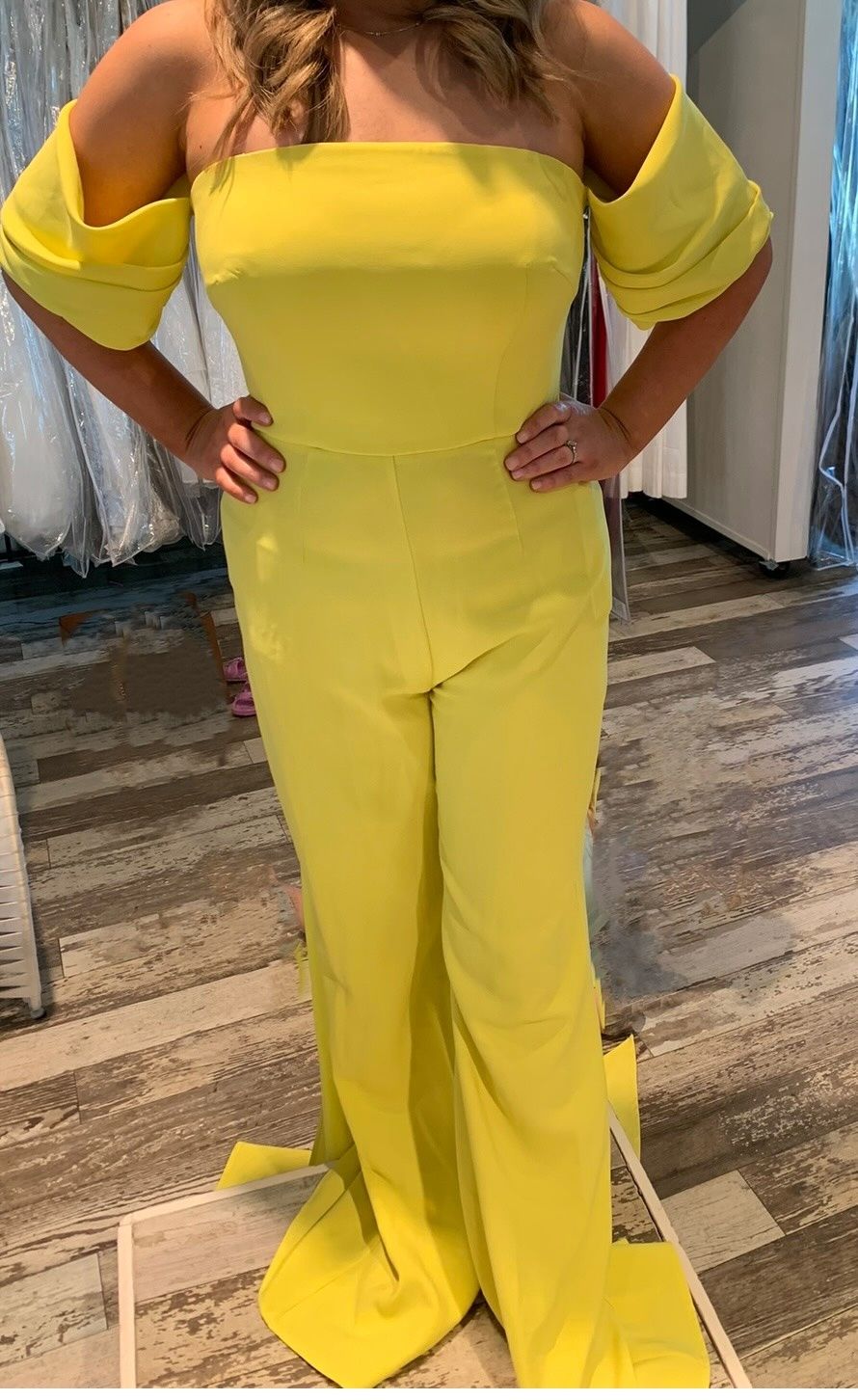 Jovani Size 8 Yellow Formal Jumpsuit on Queenly