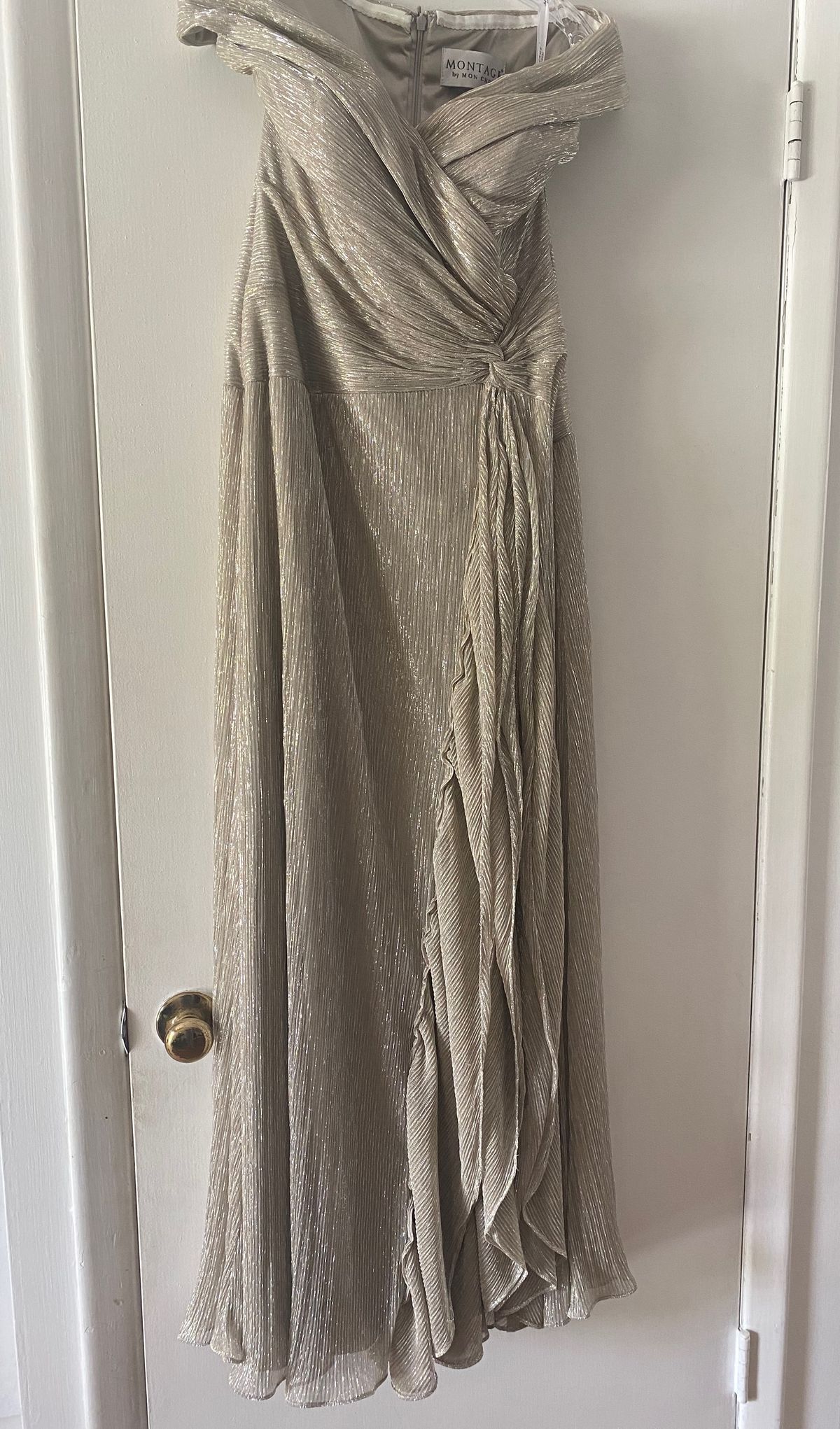 Size 12 Prom Off The Shoulder Gold Floor Length Maxi on Queenly