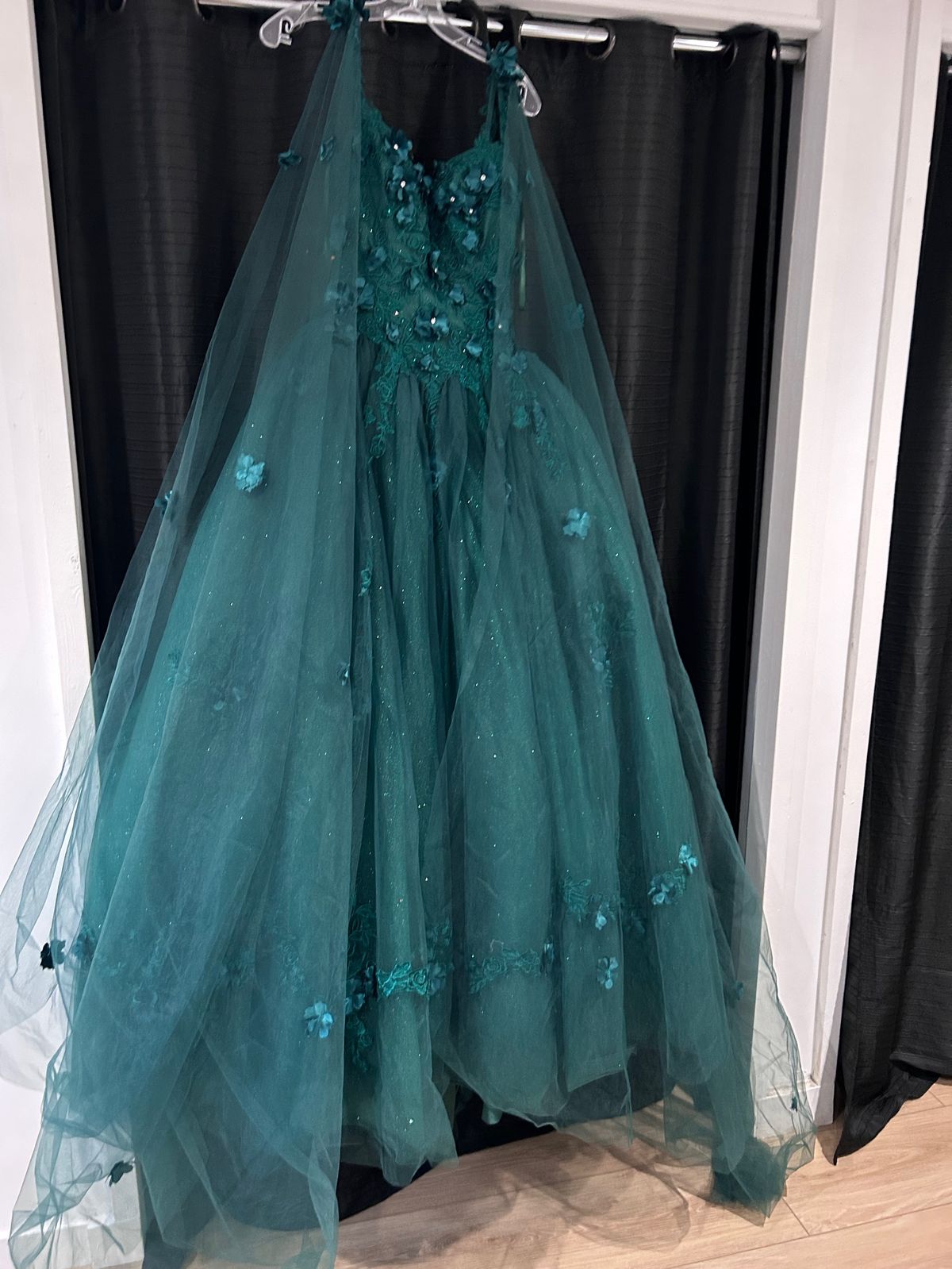Size 2 Off The Shoulder Emerald Green Ball Gown on Queenly
