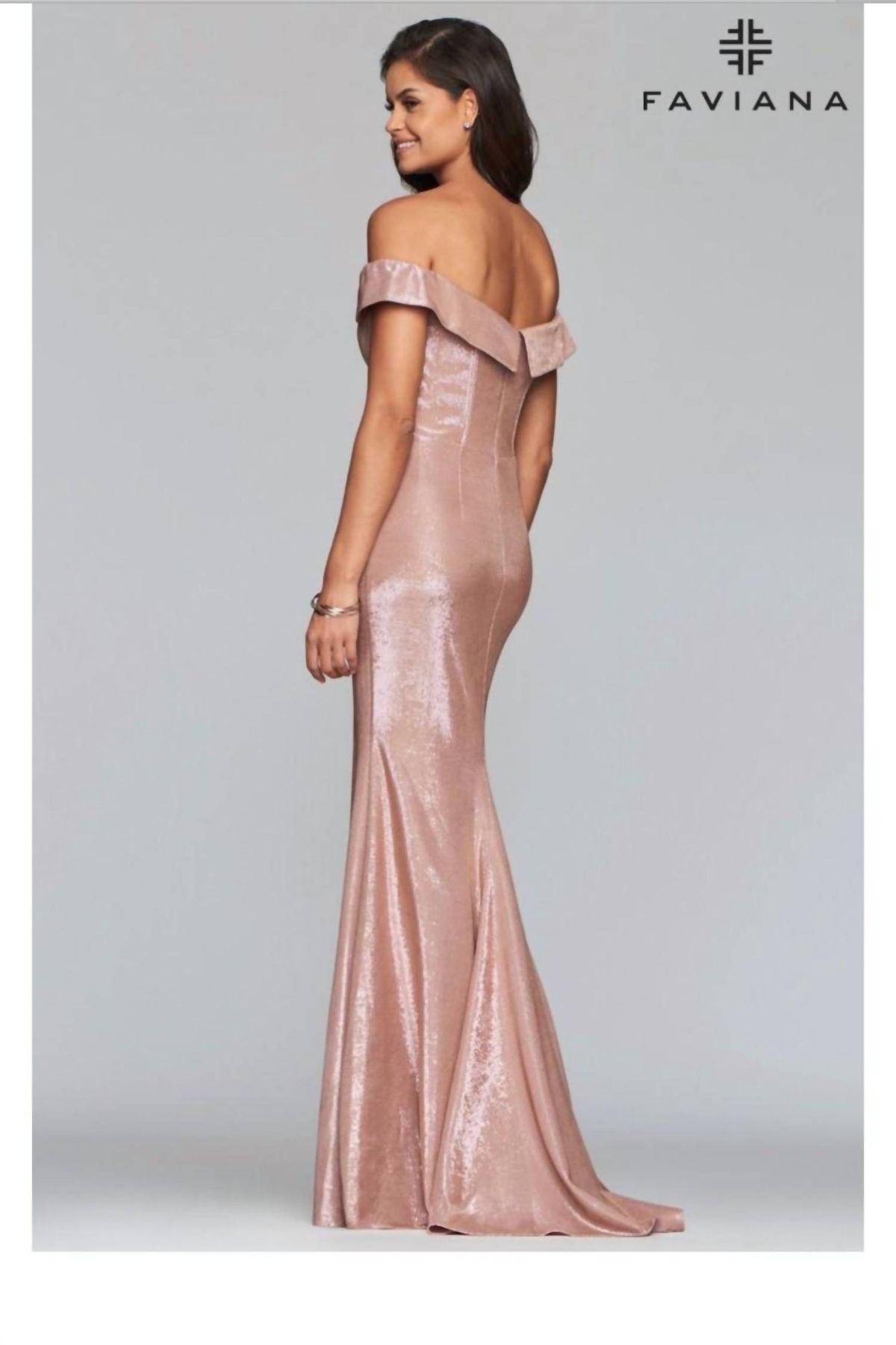 Style 1-2169996029-5 FAVIANA Size 0 Off The Shoulder Rose Gold Side Slit Dress on Queenly