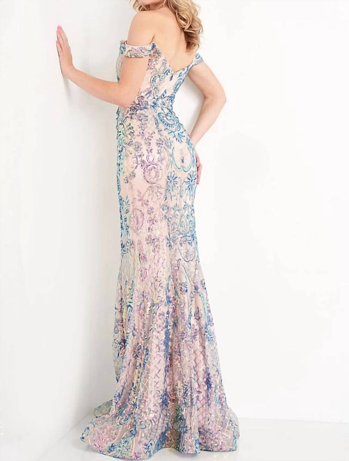 Style 1-1808722496-649 JVN Size 2 Prom Plunge Nude Floor Length Maxi on Queenly