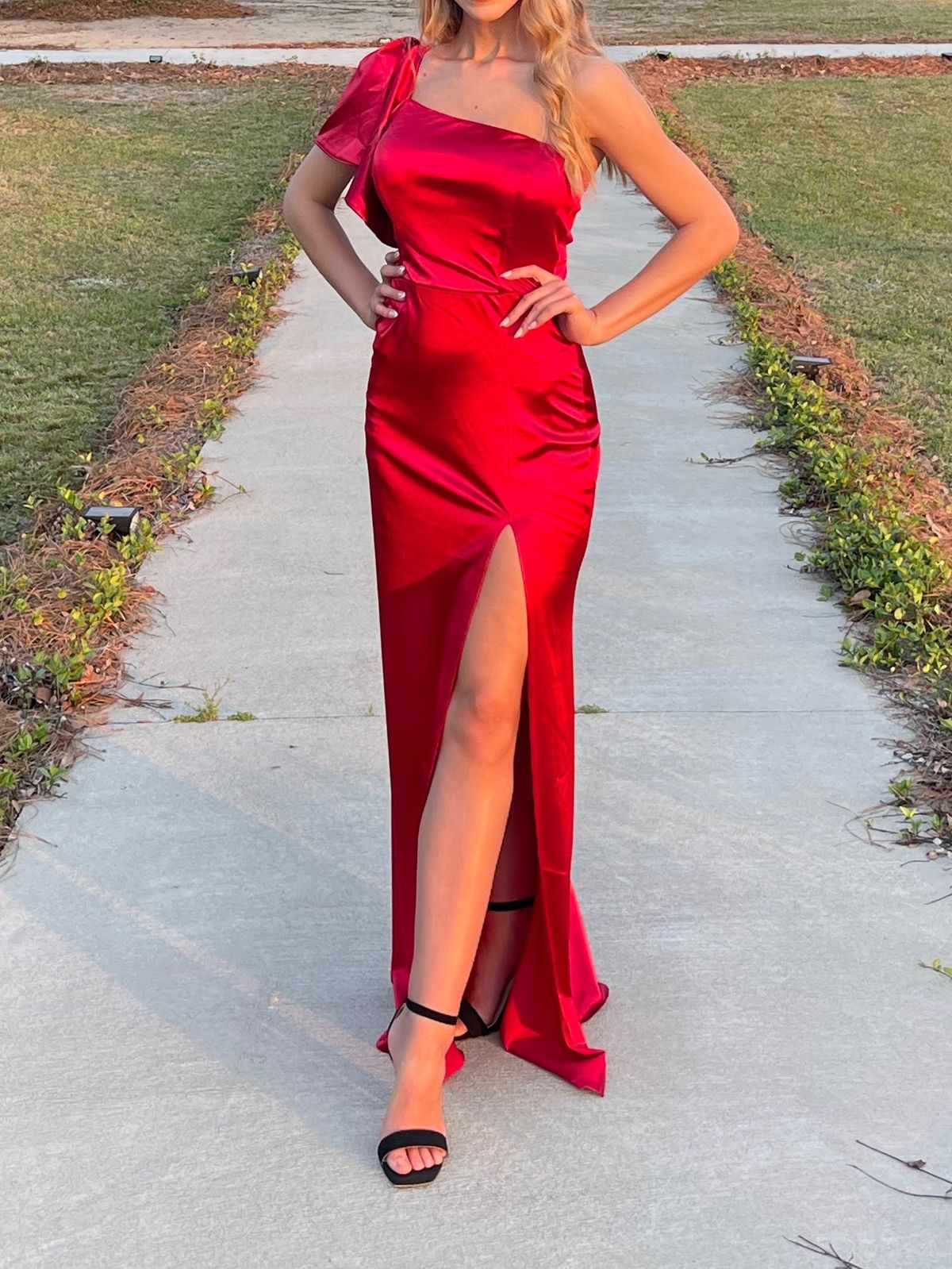 Windsor Size M Prom One Shoulder Red Side Slit Dress on Queenly