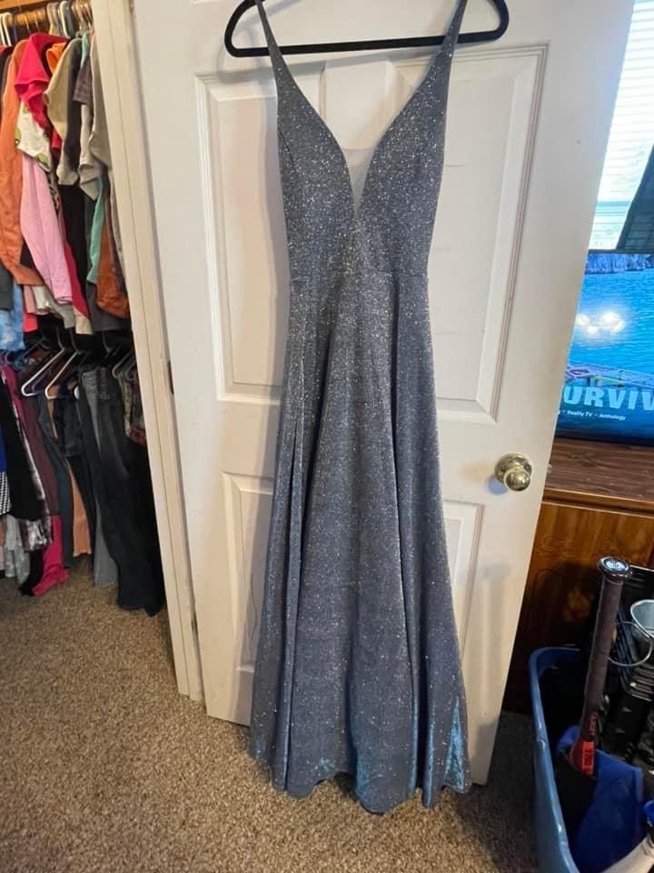 Size 14 Prom Plunge Silver Floor Length Maxi on Queenly