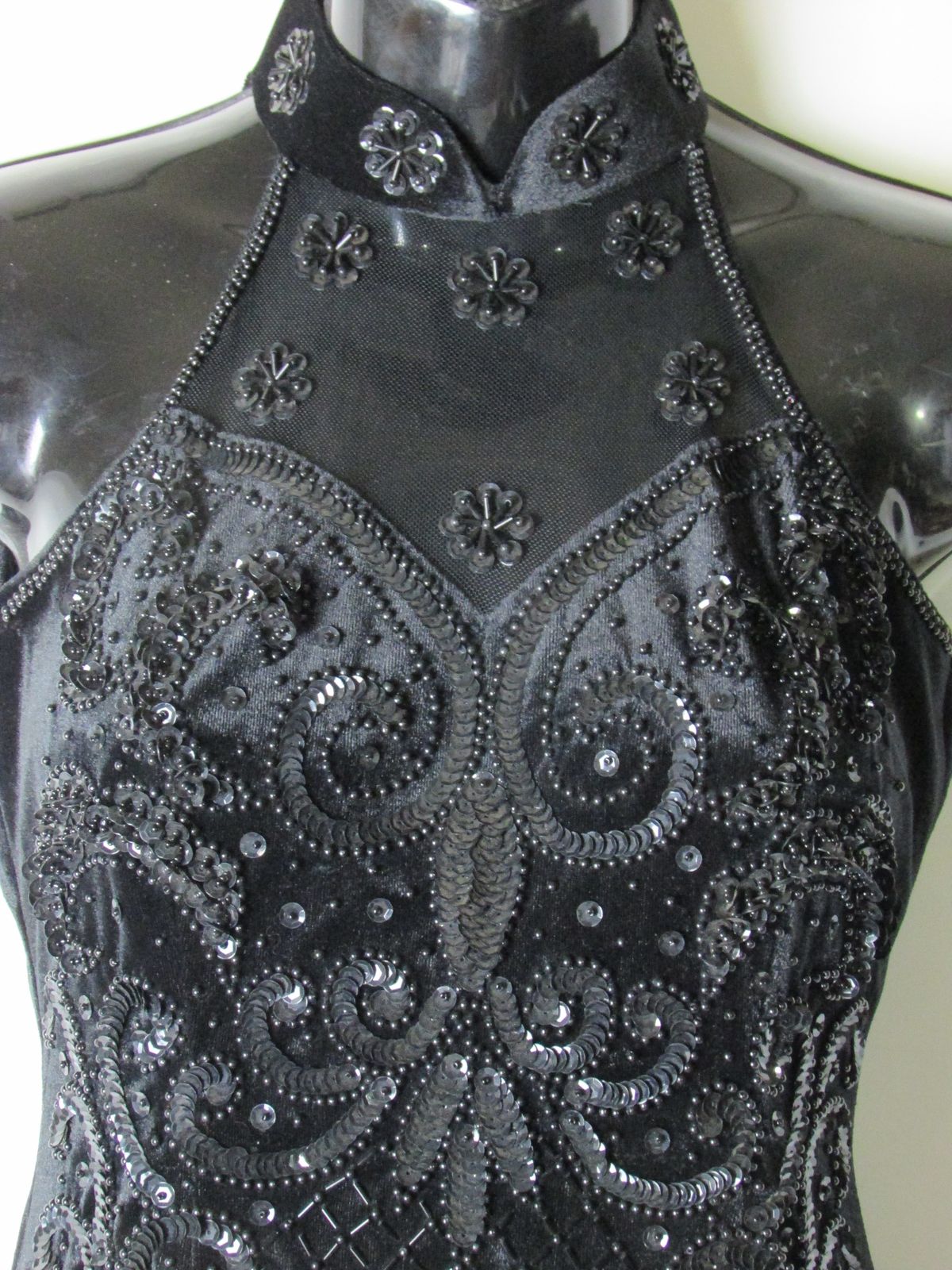 Size 0 Velvet Black Side Slit Dress on Queenly