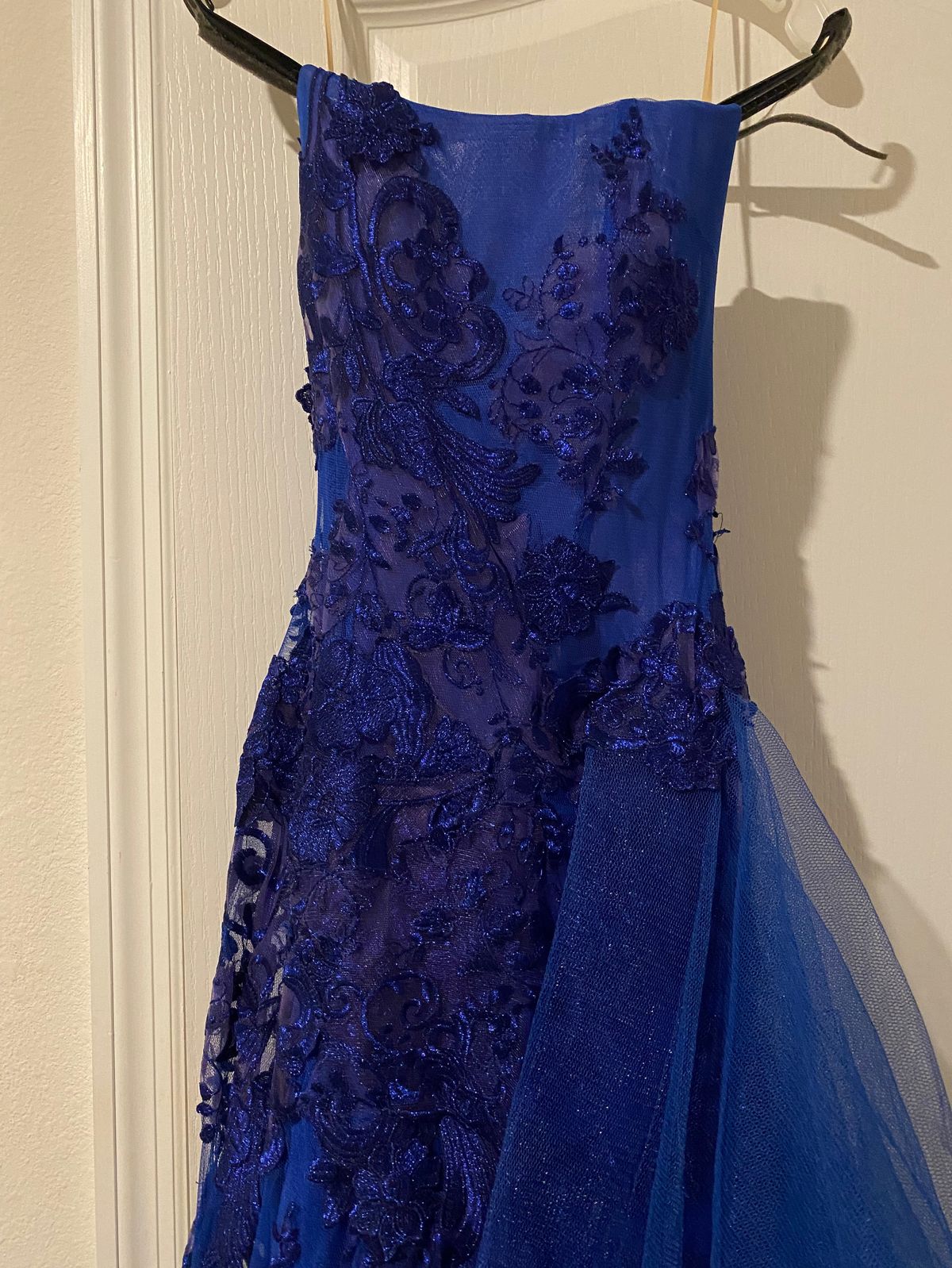 Juan Carlos Size 2 Prom Strapless Royal Blue Dress With Train on Queenly