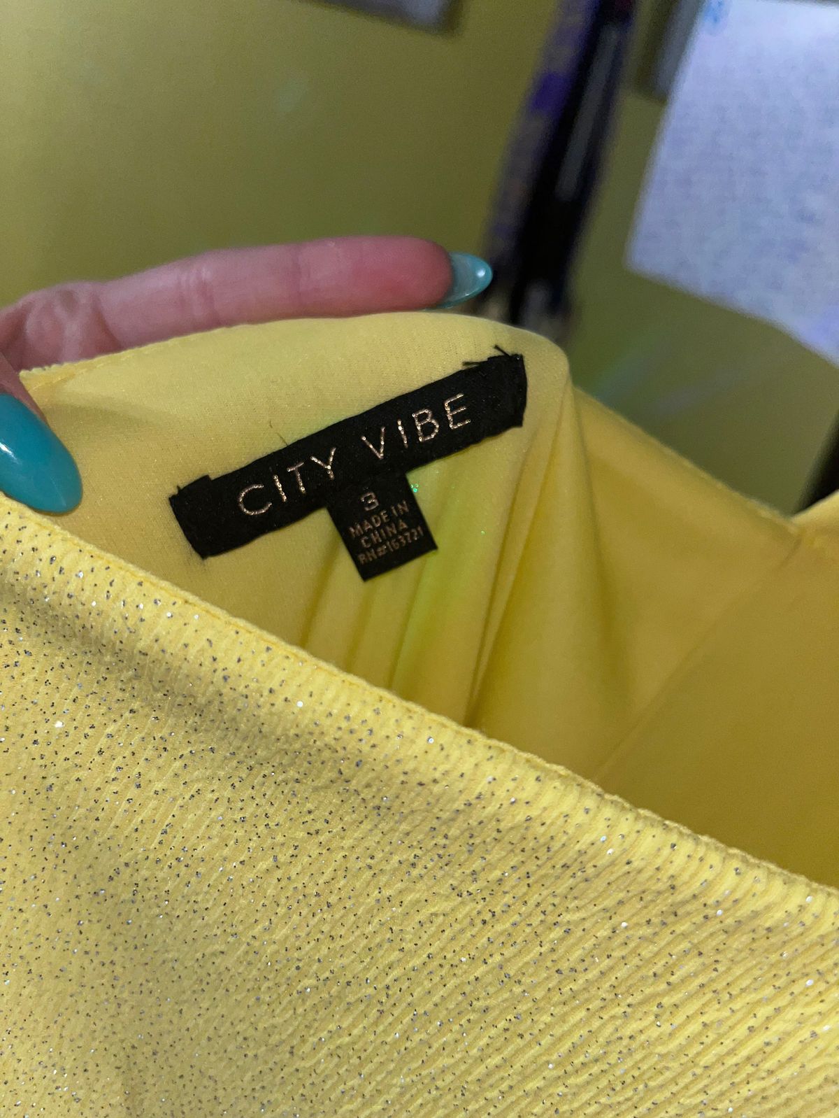City vibe Size 4 Prom Plunge Yellow Floor Length Maxi on Queenly