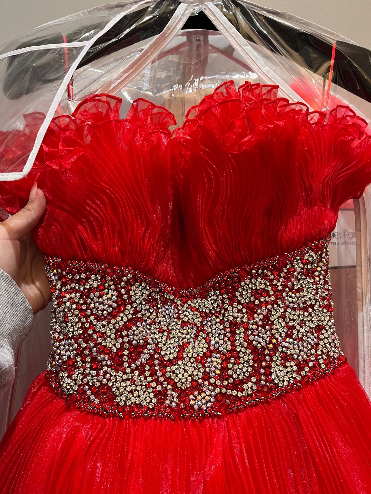Sherri Hill Size 4 Prom Strapless Sequined Red Ball Gown on Queenly