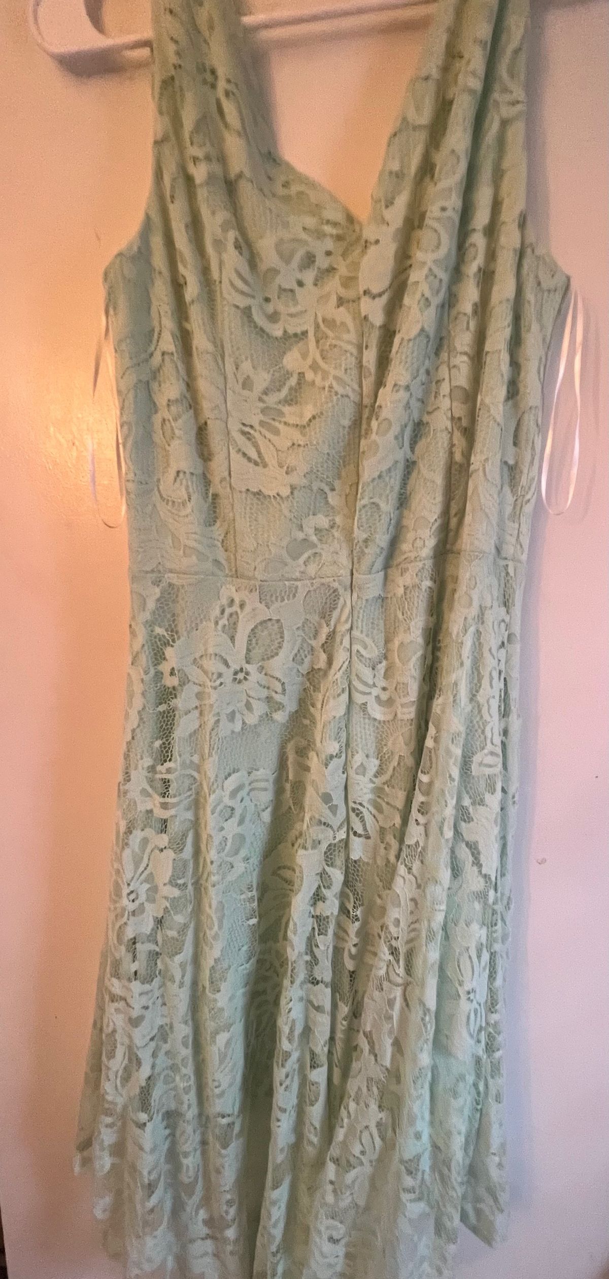 Size XL Prom Plunge Green Mermaid Dress on Queenly