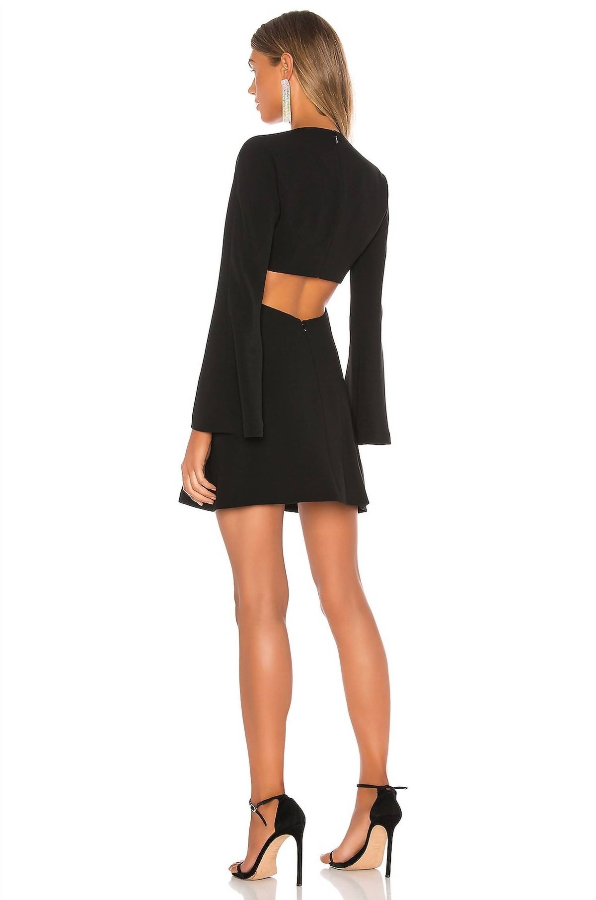 Style 1-2108027401-1901 cinq a sept Size 6 Homecoming Long Sleeve Black Cocktail Dress on Queenly