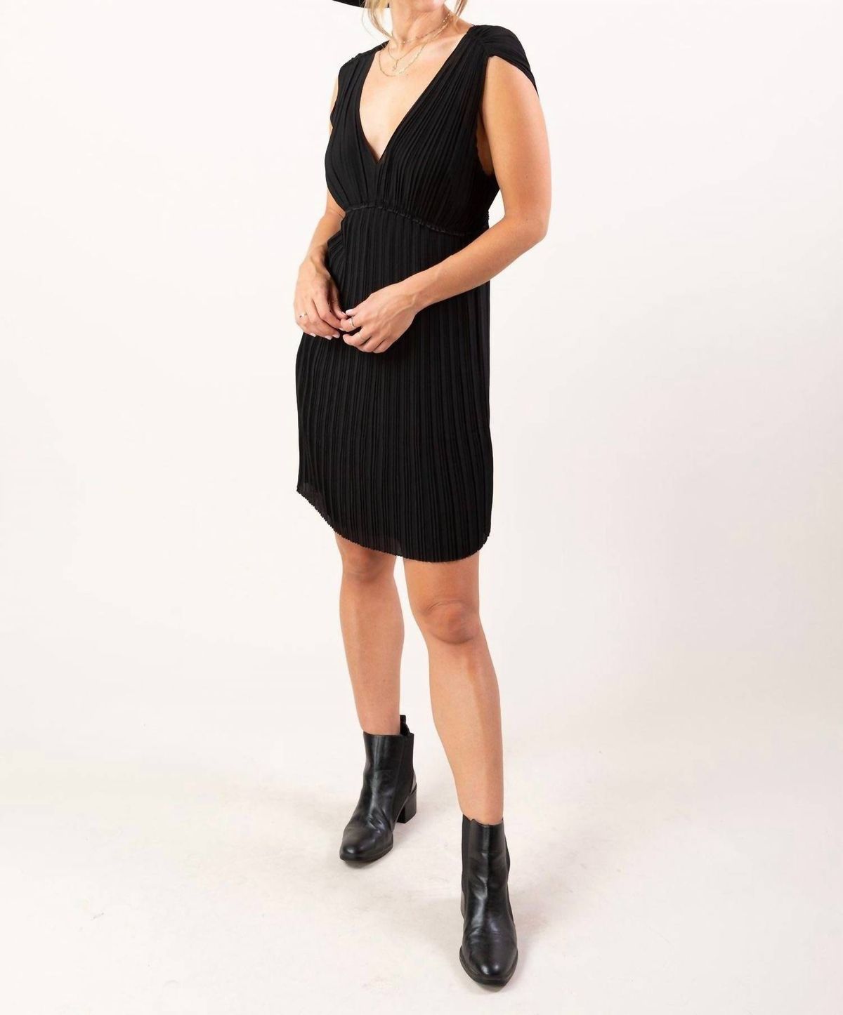 Style 1-1297645175-3236 LOVESTITCH Size S Black Cocktail Dress on Queenly