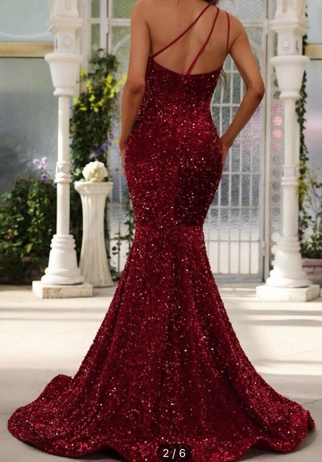 Size L Prom One Shoulder Red Mermaid Dress on Queenly