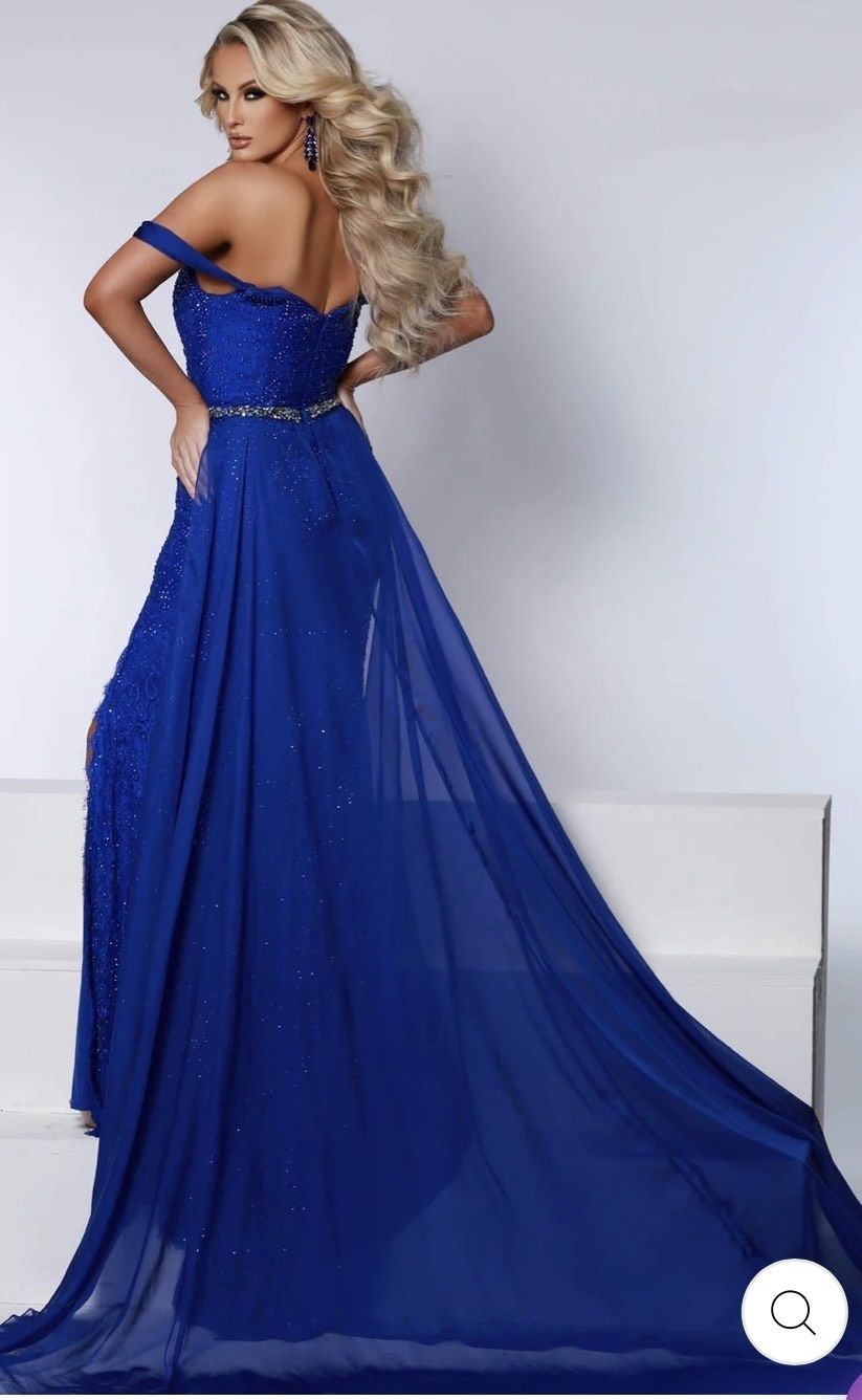 Style 2175 Johnathan Kayne Size 4 Prom Plunge Blue Dress With Train on Queenly
