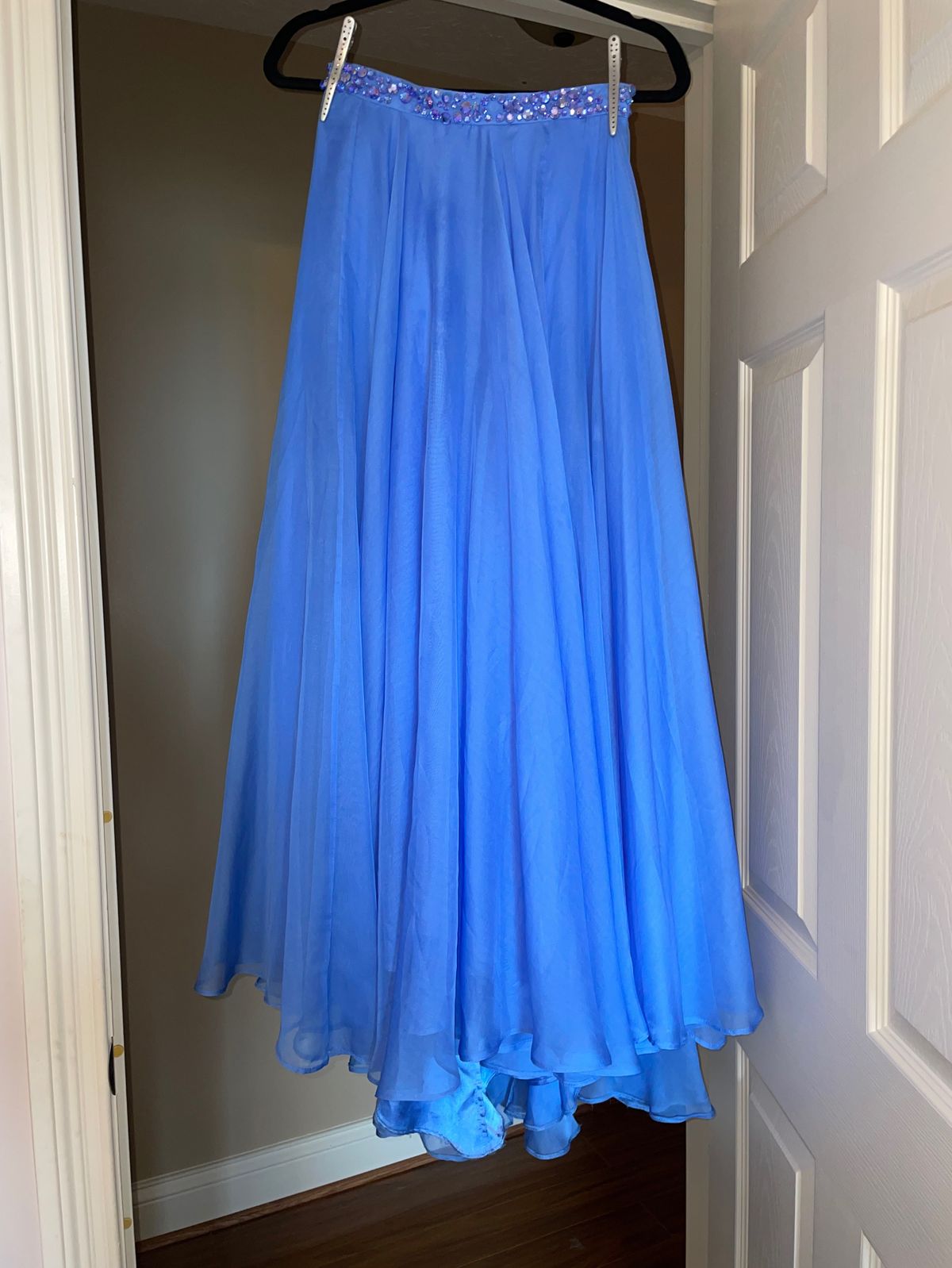 Sherri Hill Size 2 Prom Plunge Blue A-line Dress on Queenly