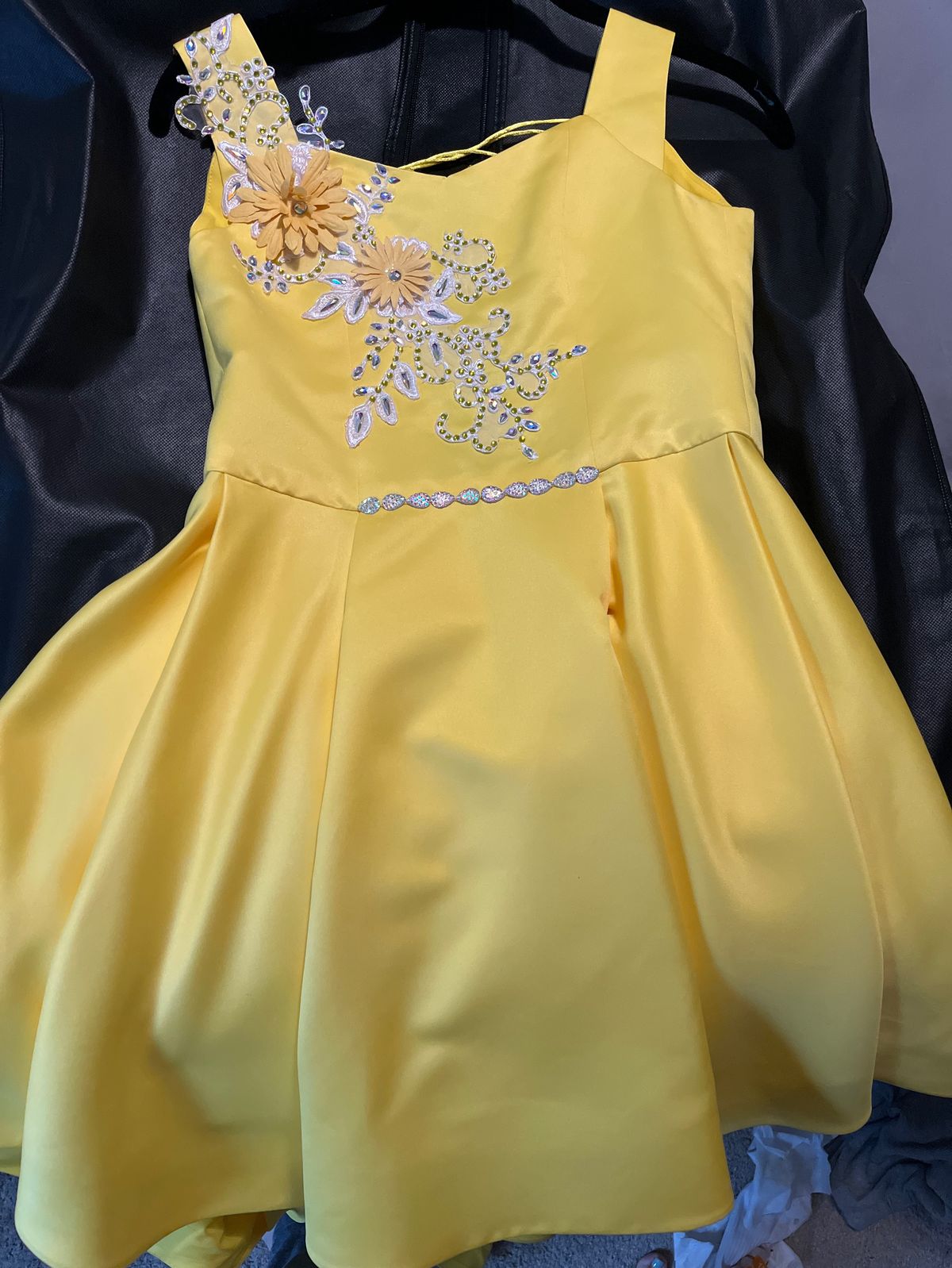 Girls Size 12 Pageant Sequined Yellow Cocktail Dress on Queenly