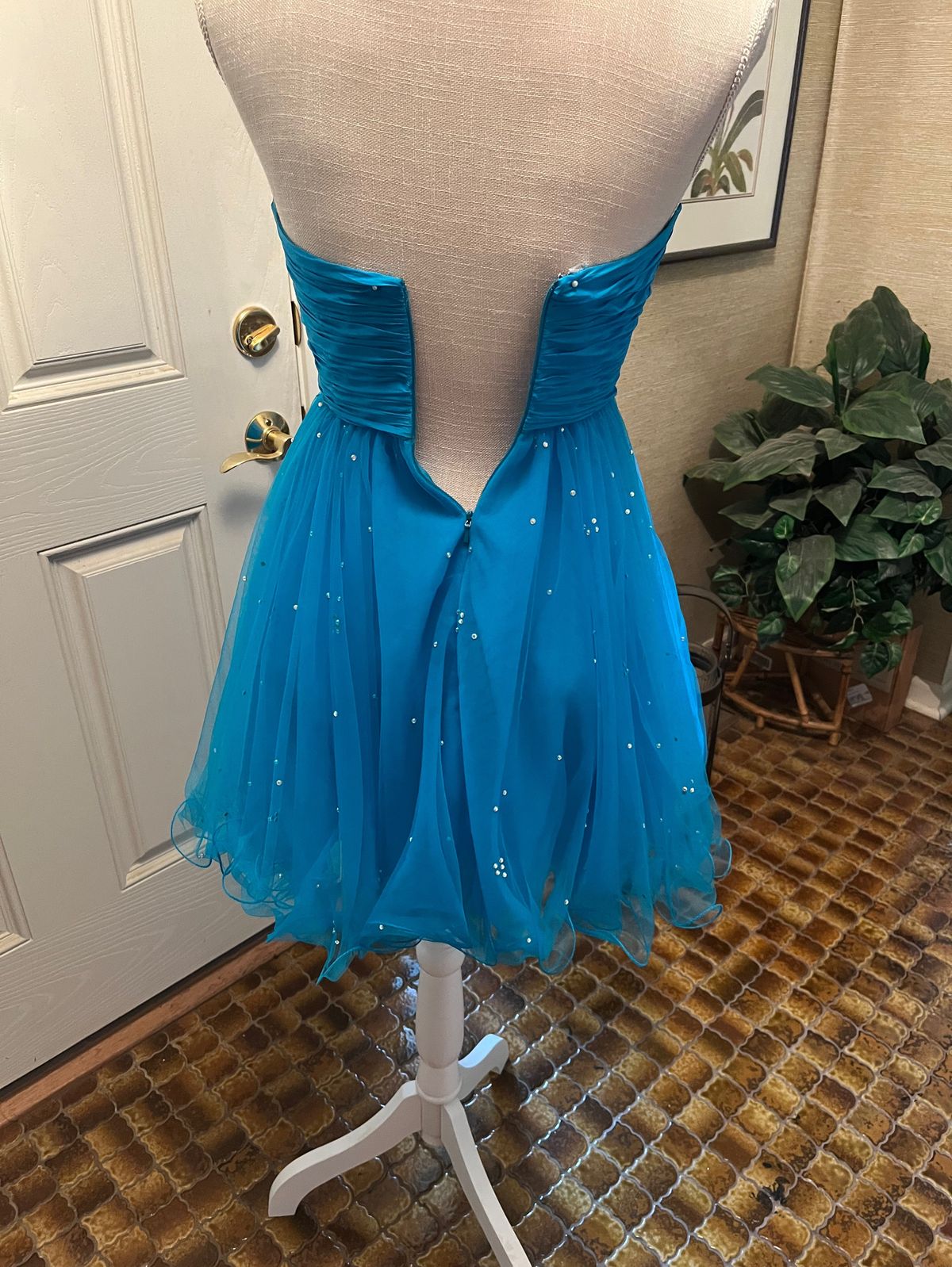 Sherri Hill Size 00 Strapless Blue Cocktail Dress on Queenly