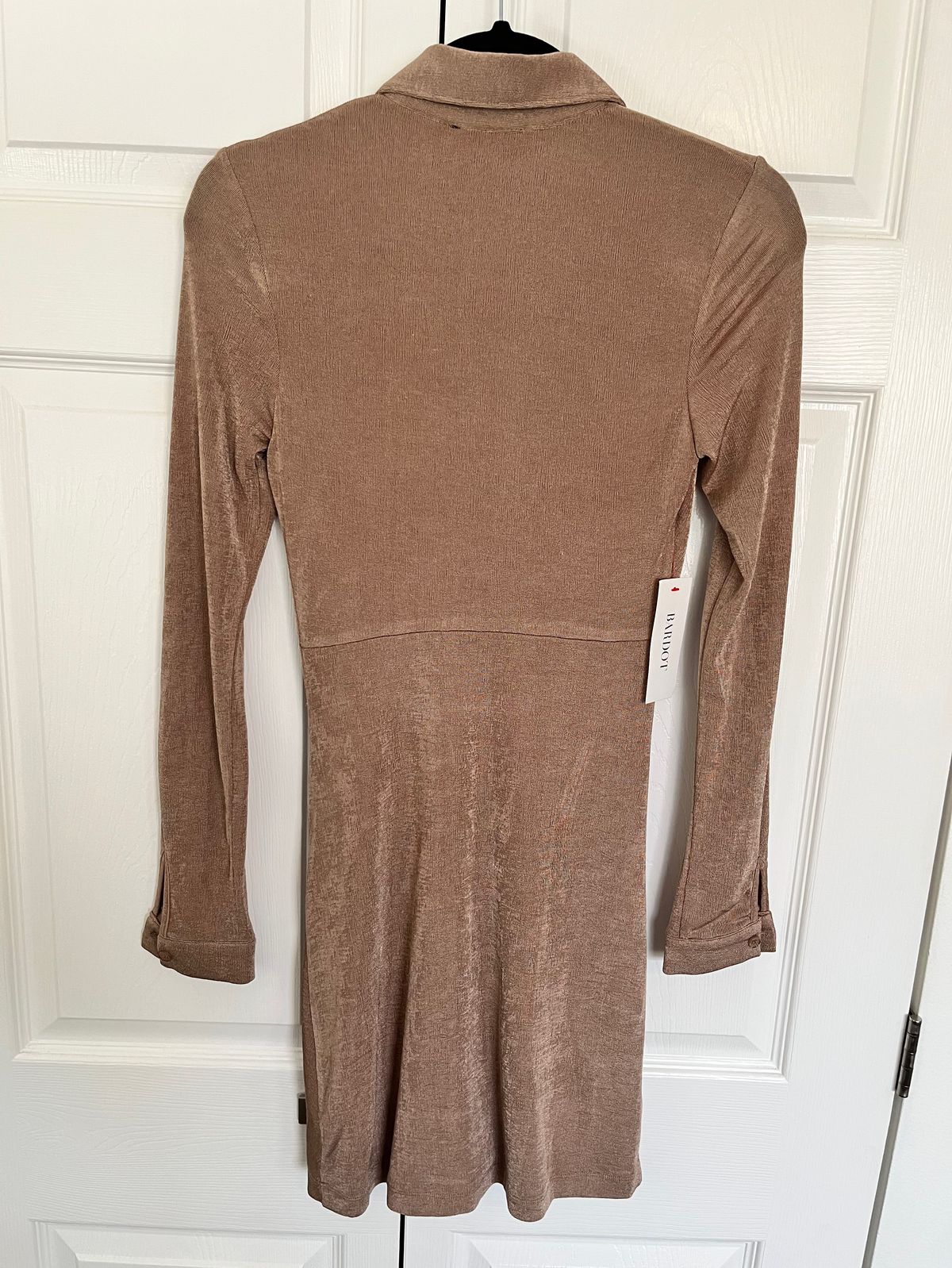 Bardot Size S Homecoming Long Sleeve Brown Cocktail Dress on Queenly