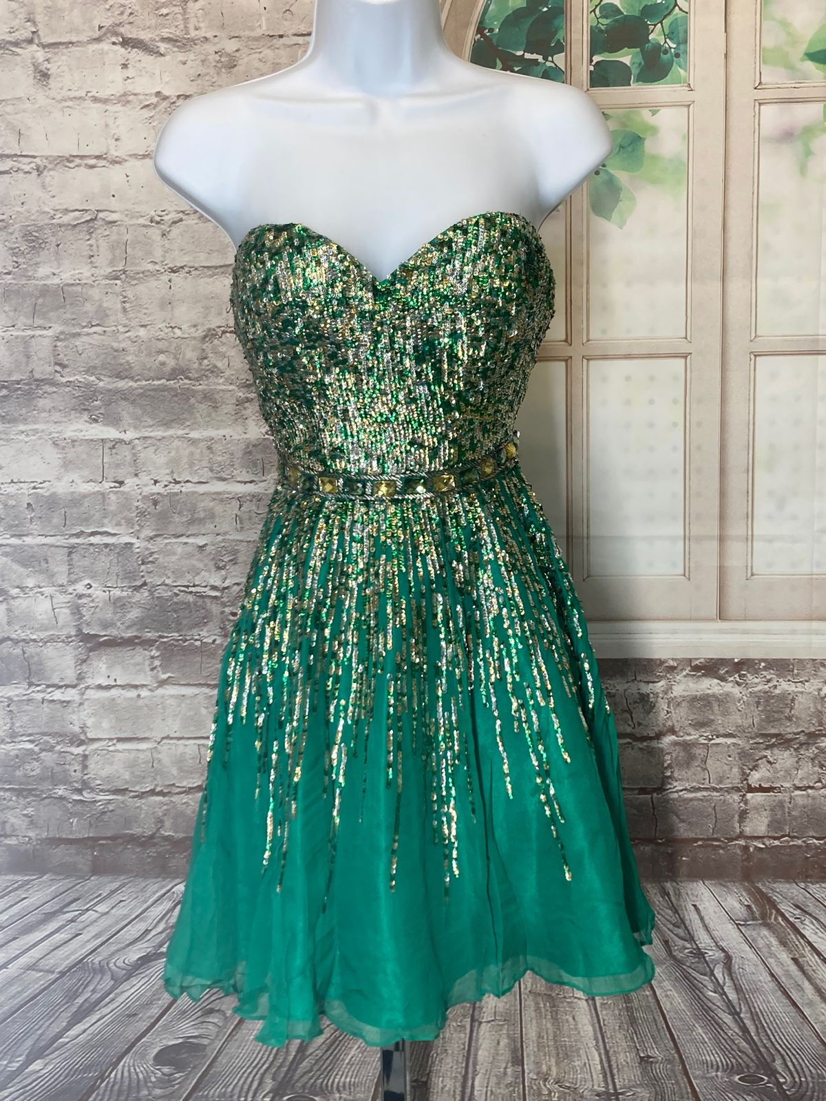 Sherri Hill Size 12 Homecoming Strapless Green Cocktail Dress on Queenly