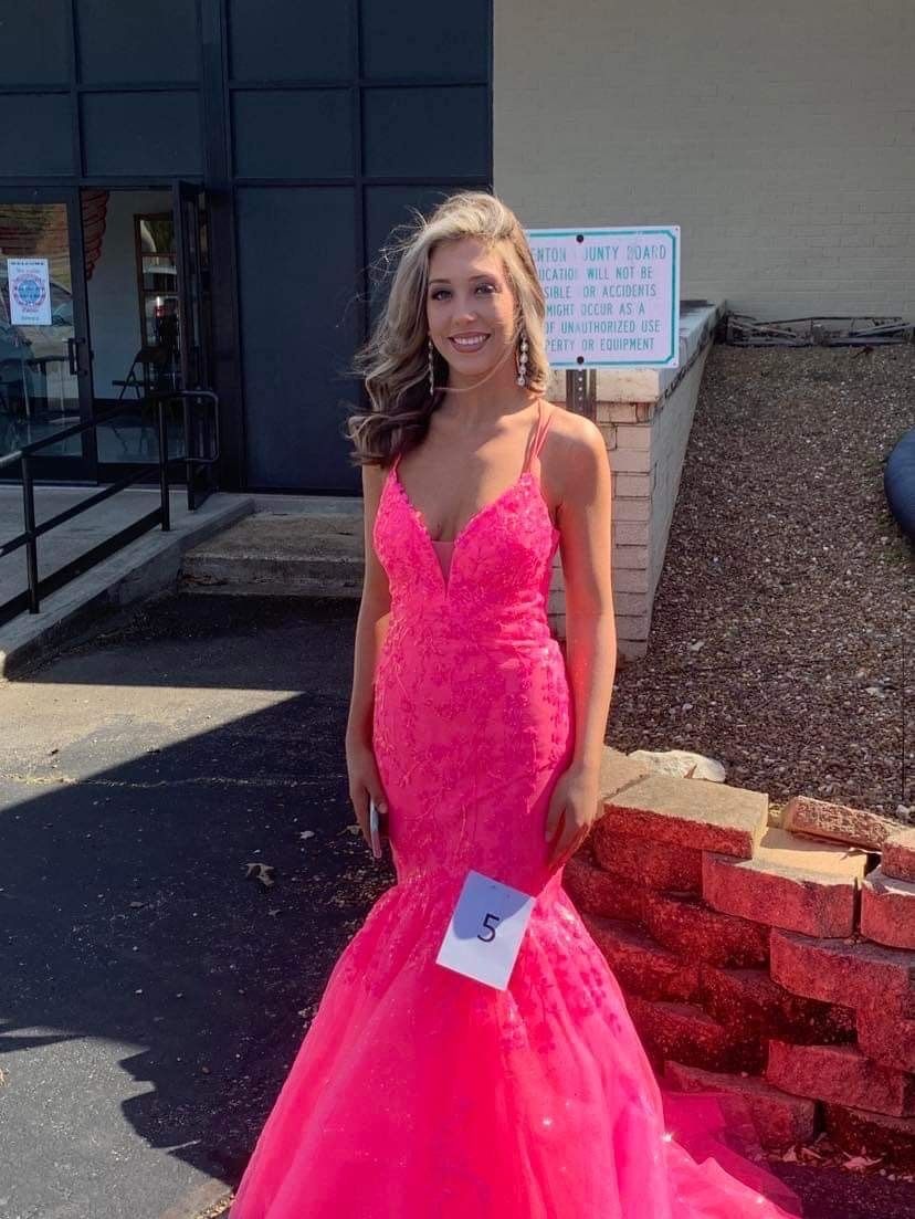 Ellie Wilde Size 2 Prom Pink Mermaid Dress on Queenly
