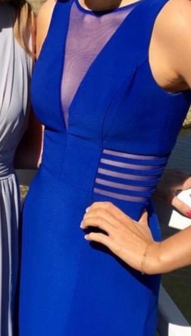 Size 4 Prom Plunge Blue Side Slit Dress on Queenly