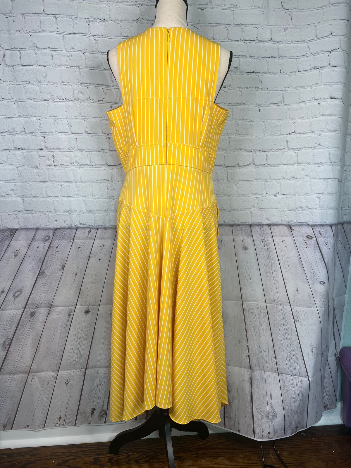 Venus Size 12 Wedding Guest Halter Yellow A-line Dress on Queenly